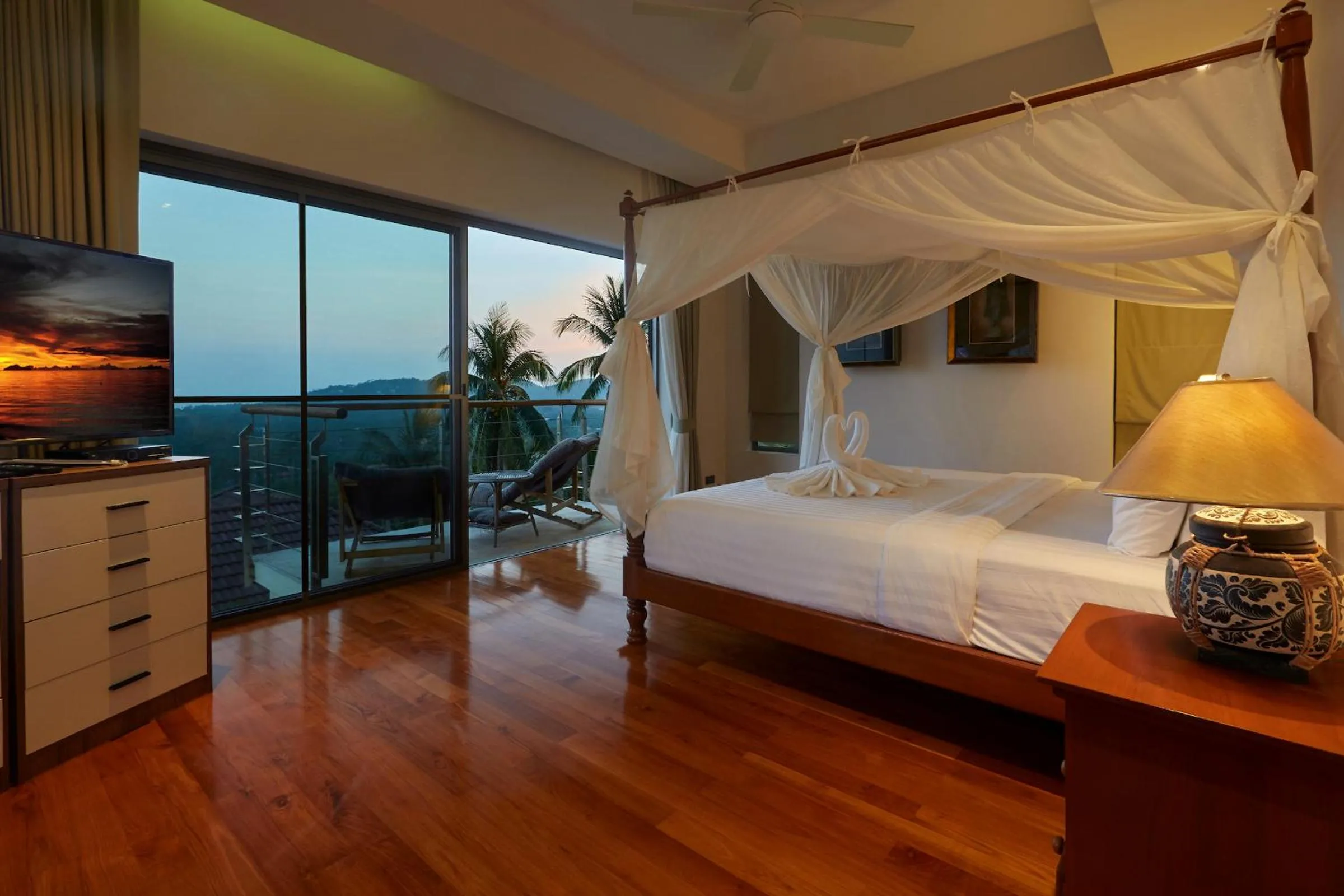 Bed in Villa Baan Saitara