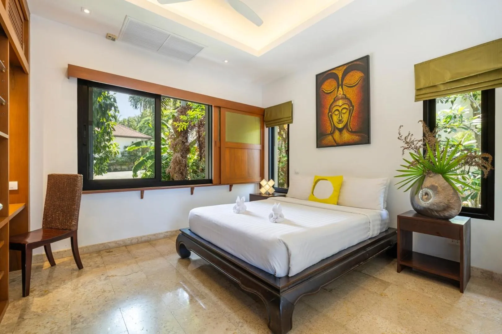 Bed in Villa Baan Saitara