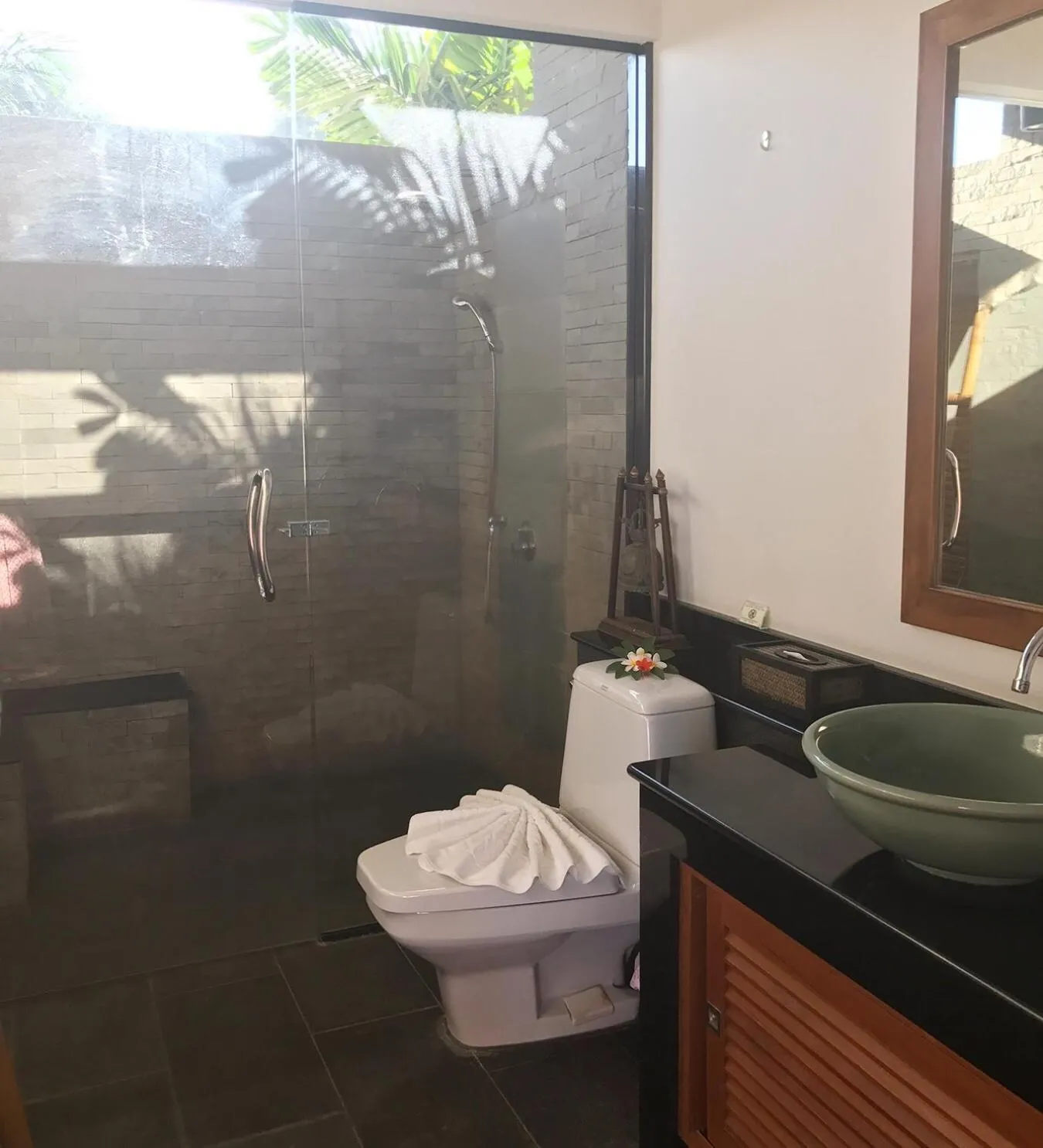Toilet in Villa Baan Saitara