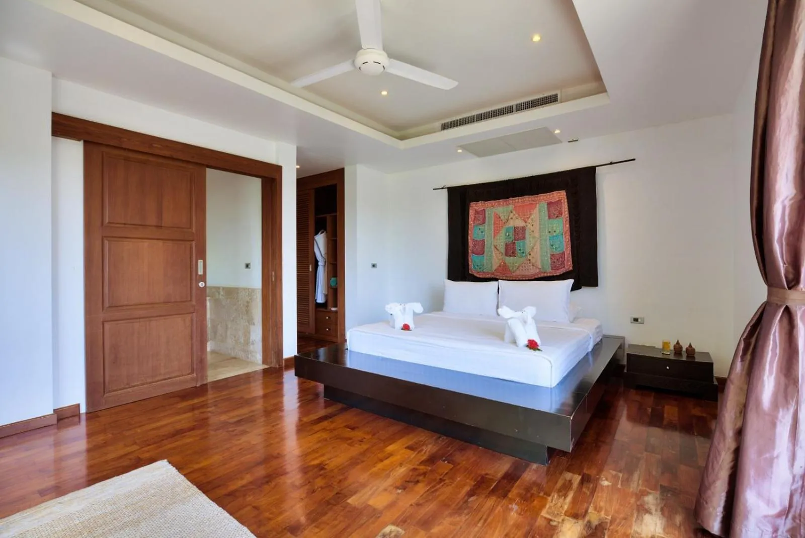 Bed in Villa Baan Saitara