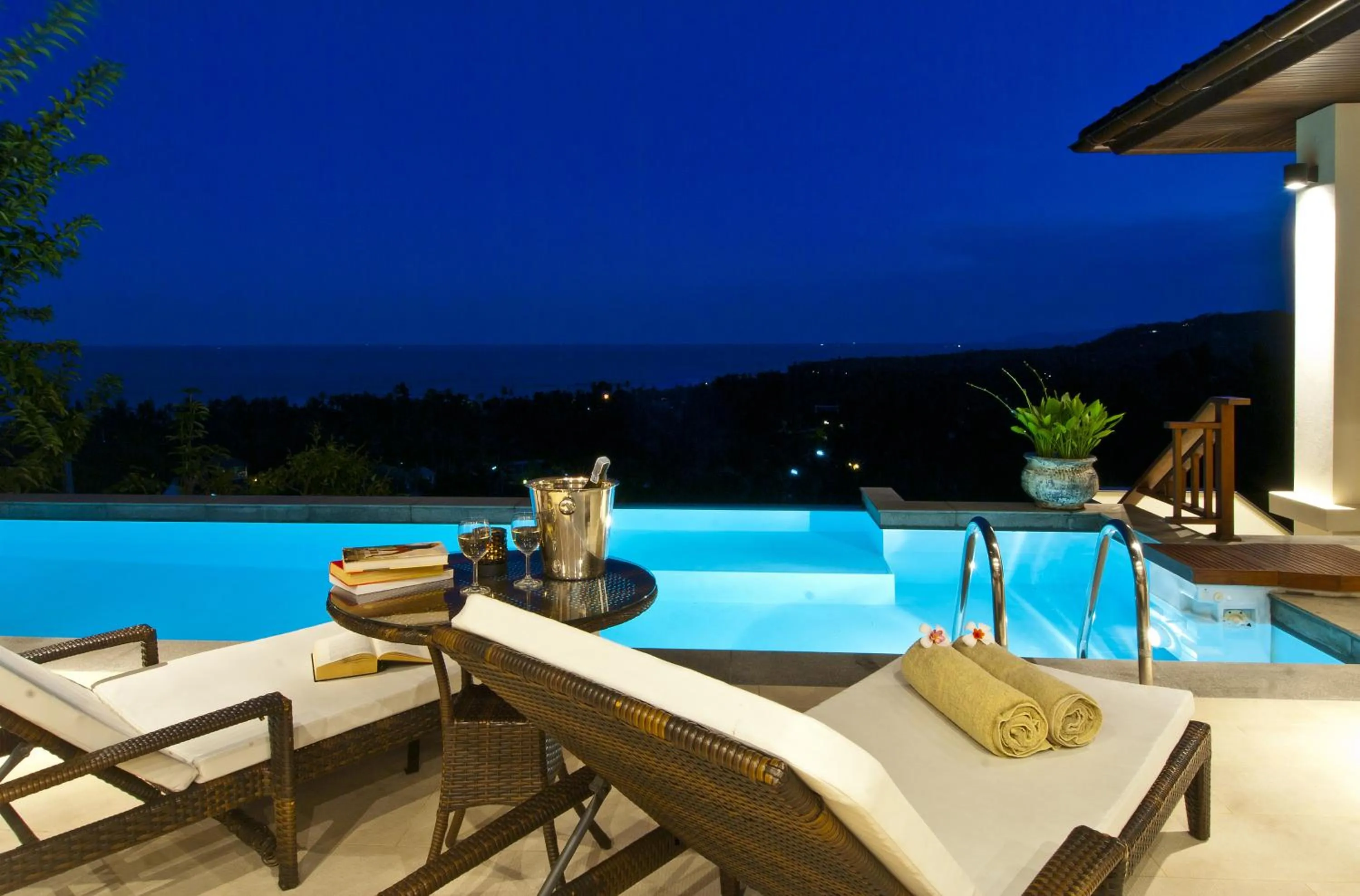 Night in Villa Baan Saitara