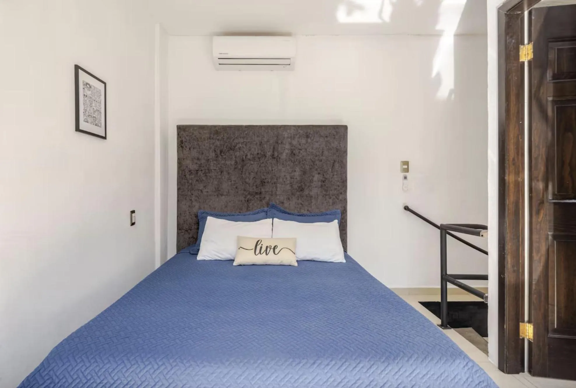 Bed in Adhoc Boutique Barrio Antiguo