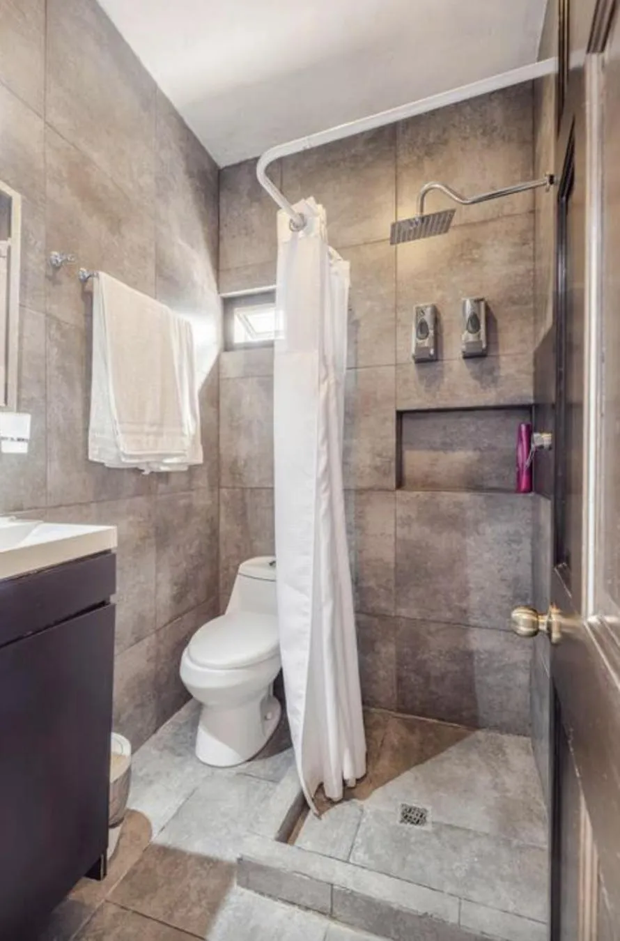 Toilet in Adhoc Boutique Barrio Antiguo