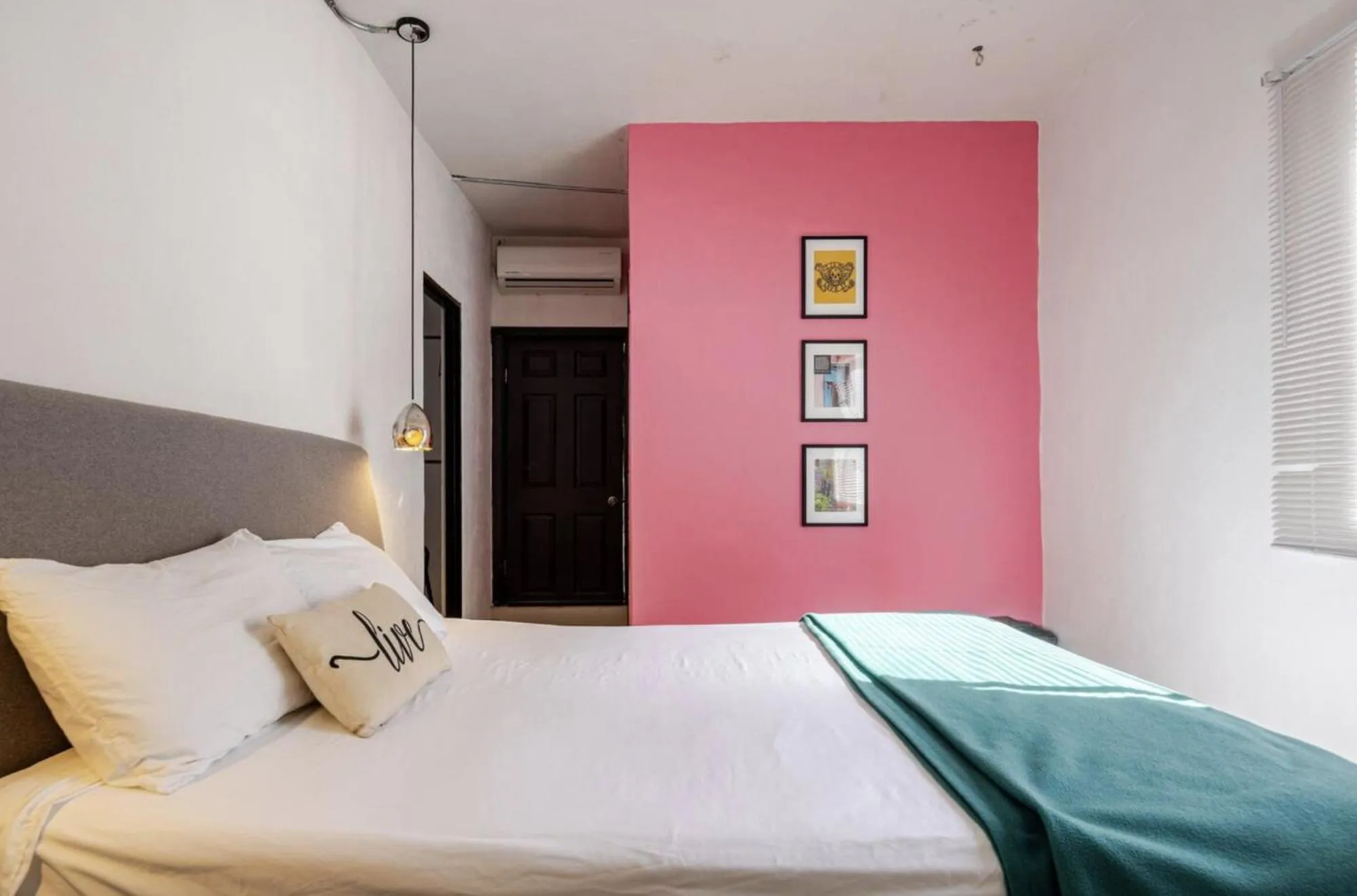 Bed in Adhoc Boutique Barrio Antiguo