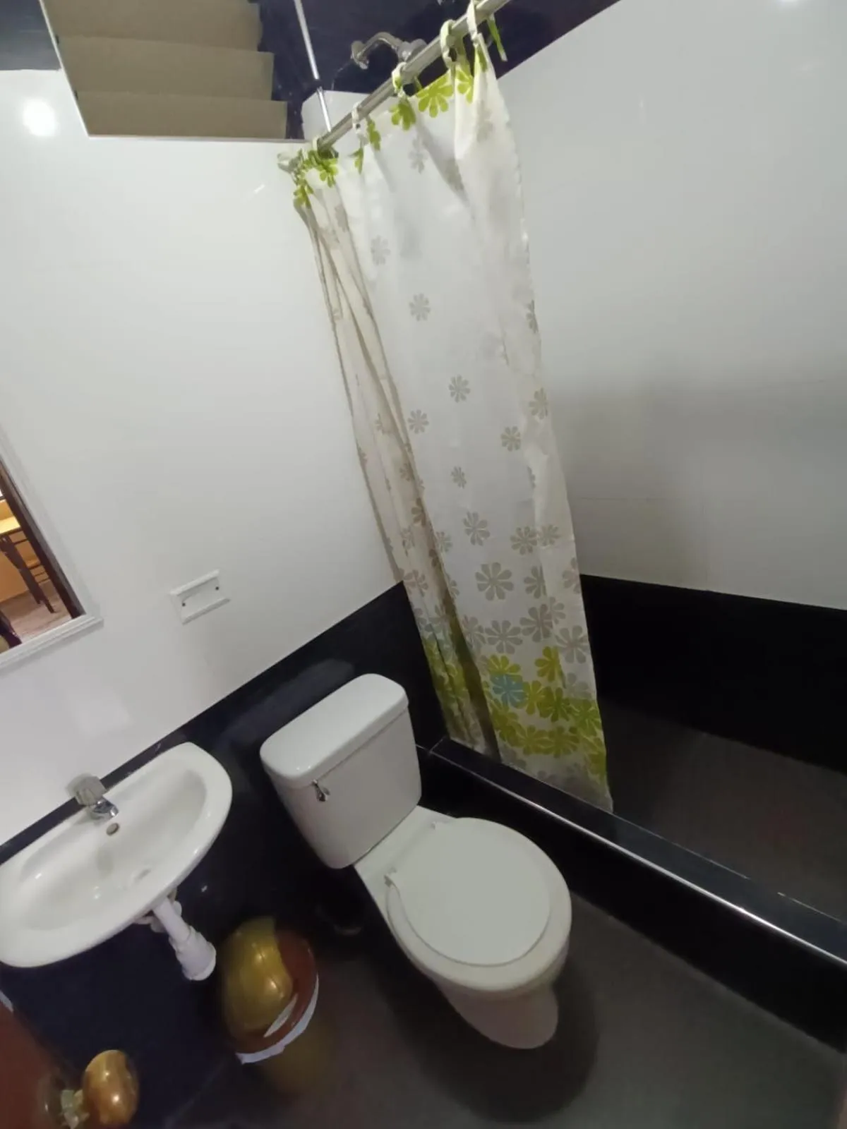 Shower in Hotel El Gran Patriarca