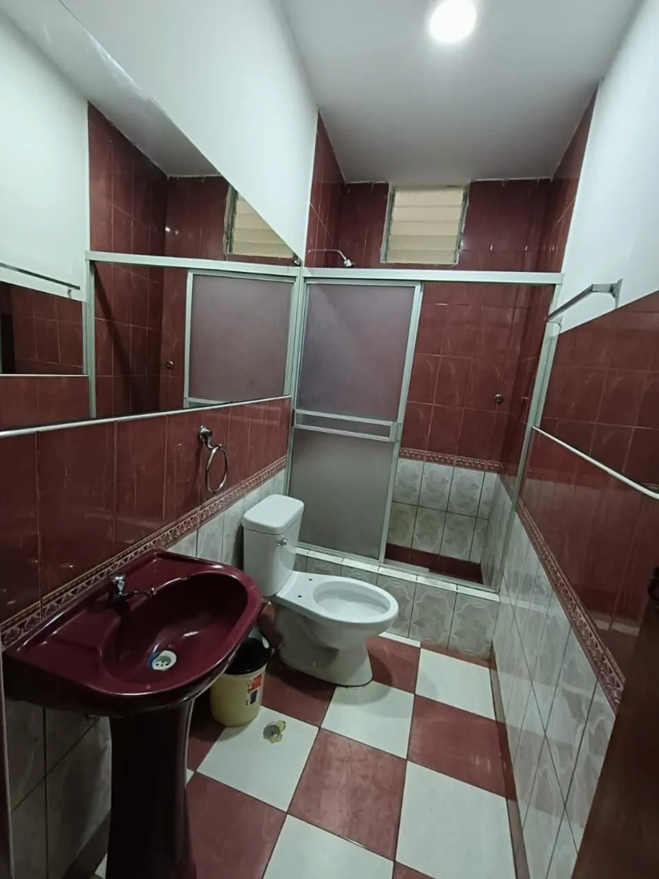 Shower in Hotel El Gran Patriarca