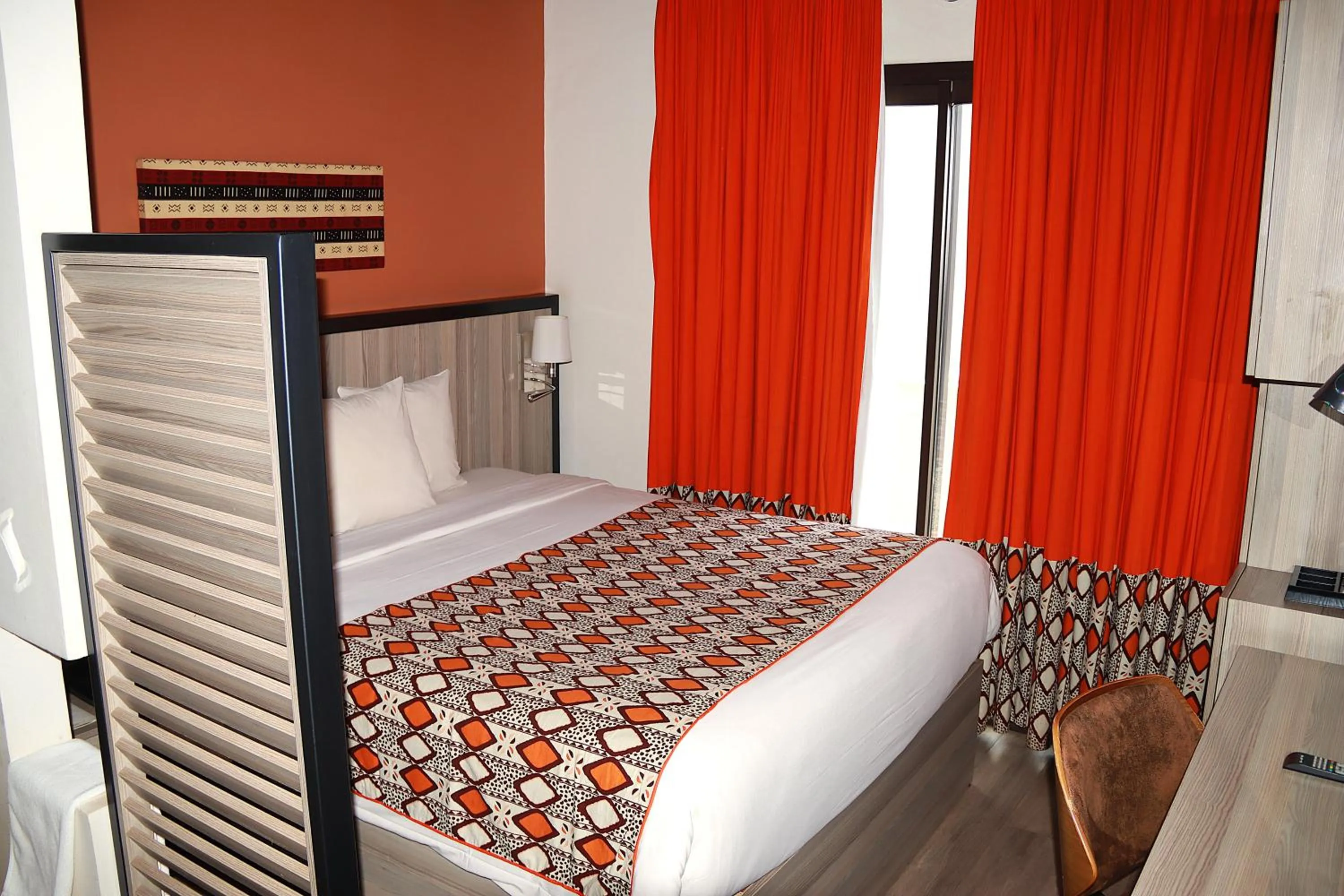 Bedroom, Bed in ONOMO Hotel Bamako