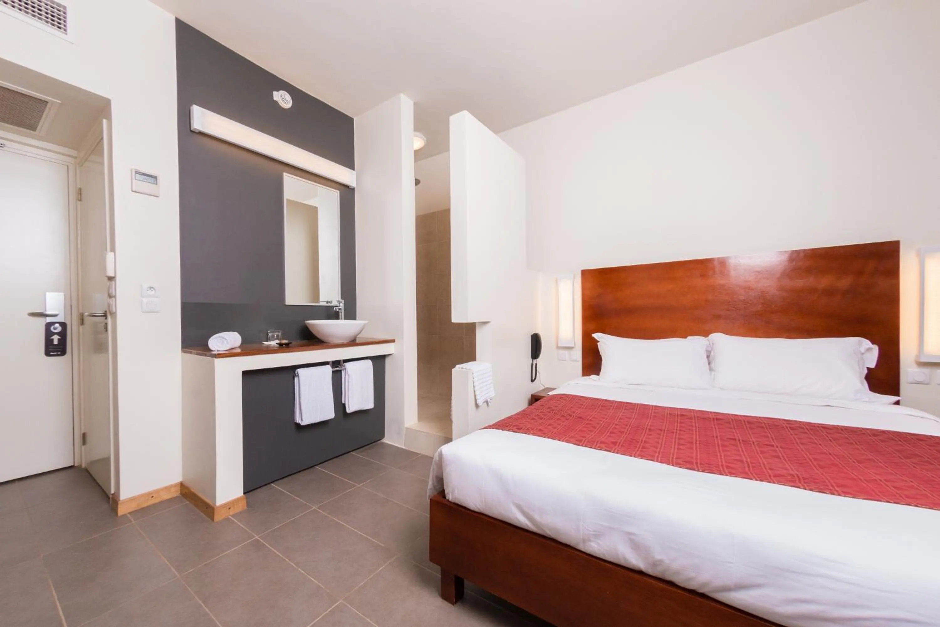 Photo of the whole room, Bed in ONOMO Hotel Bamako