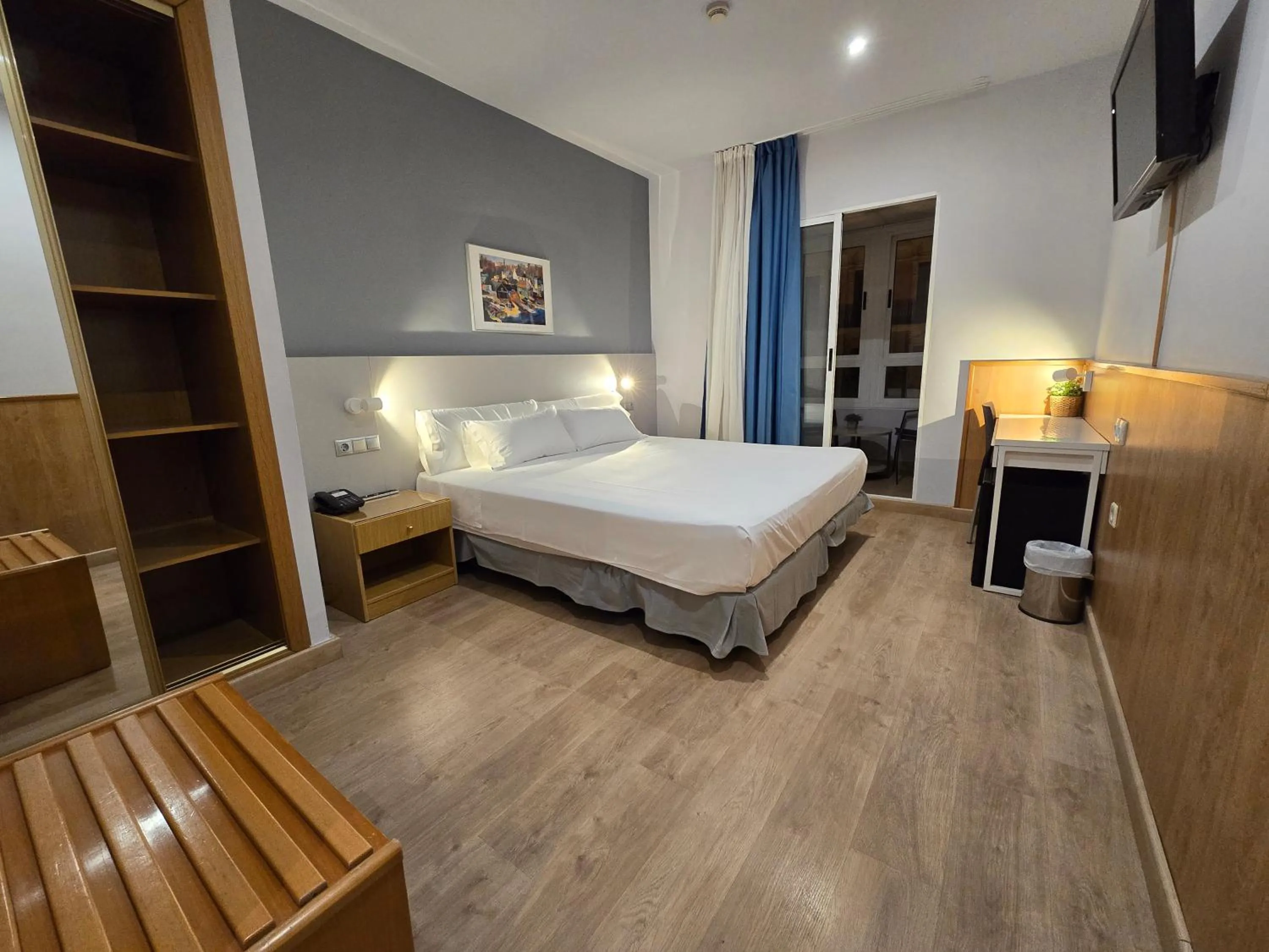 Bed in Rambla Alicante Contactless