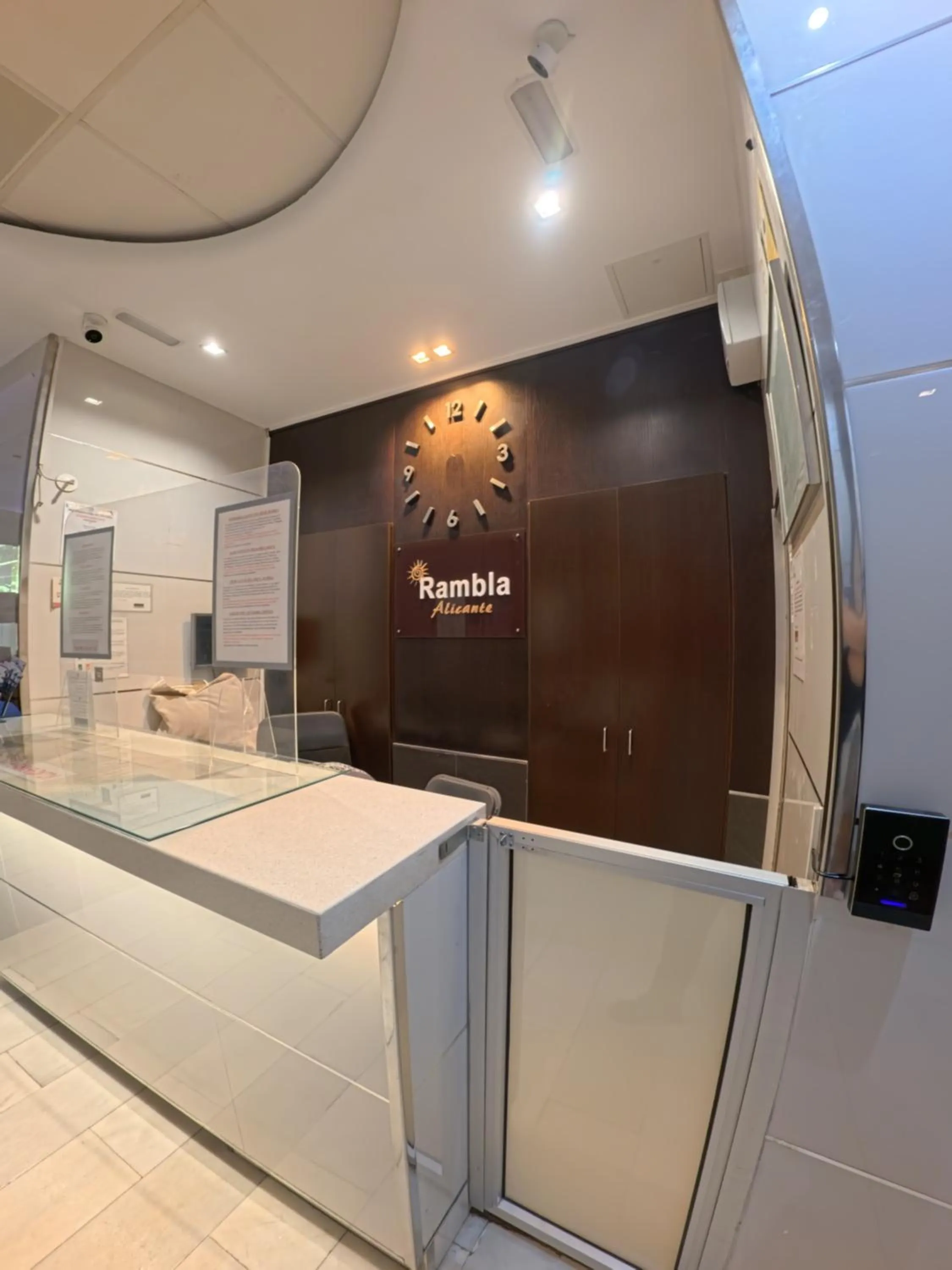 Lobby or reception in Rambla Alicante