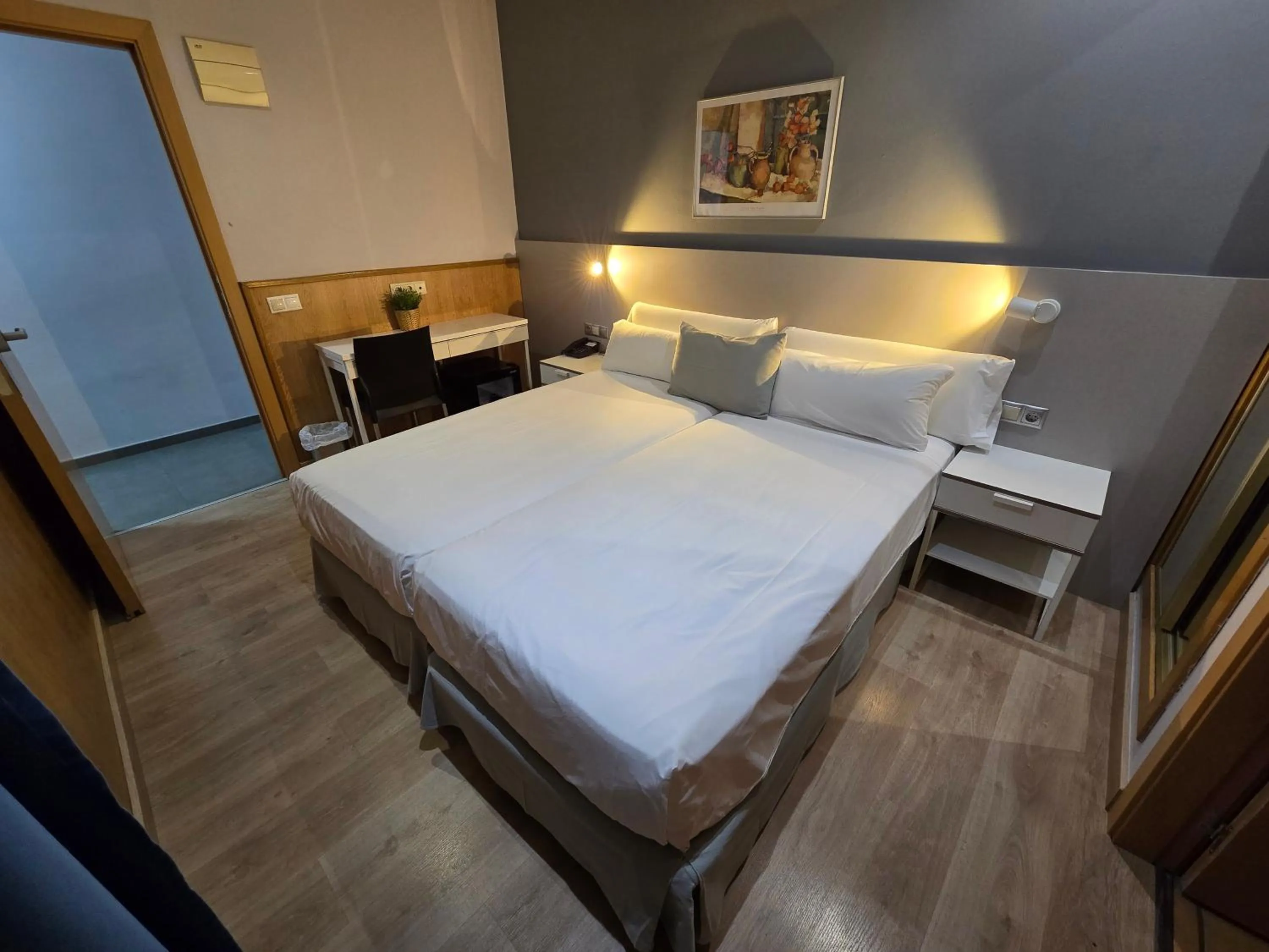 Bed in Rambla Alicante Contactless