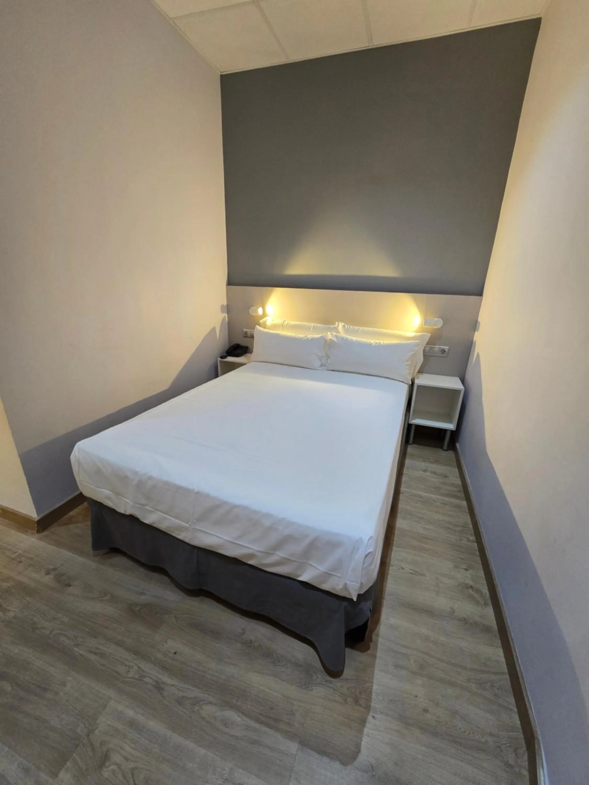 Bed in Rambla Alicante Contactless