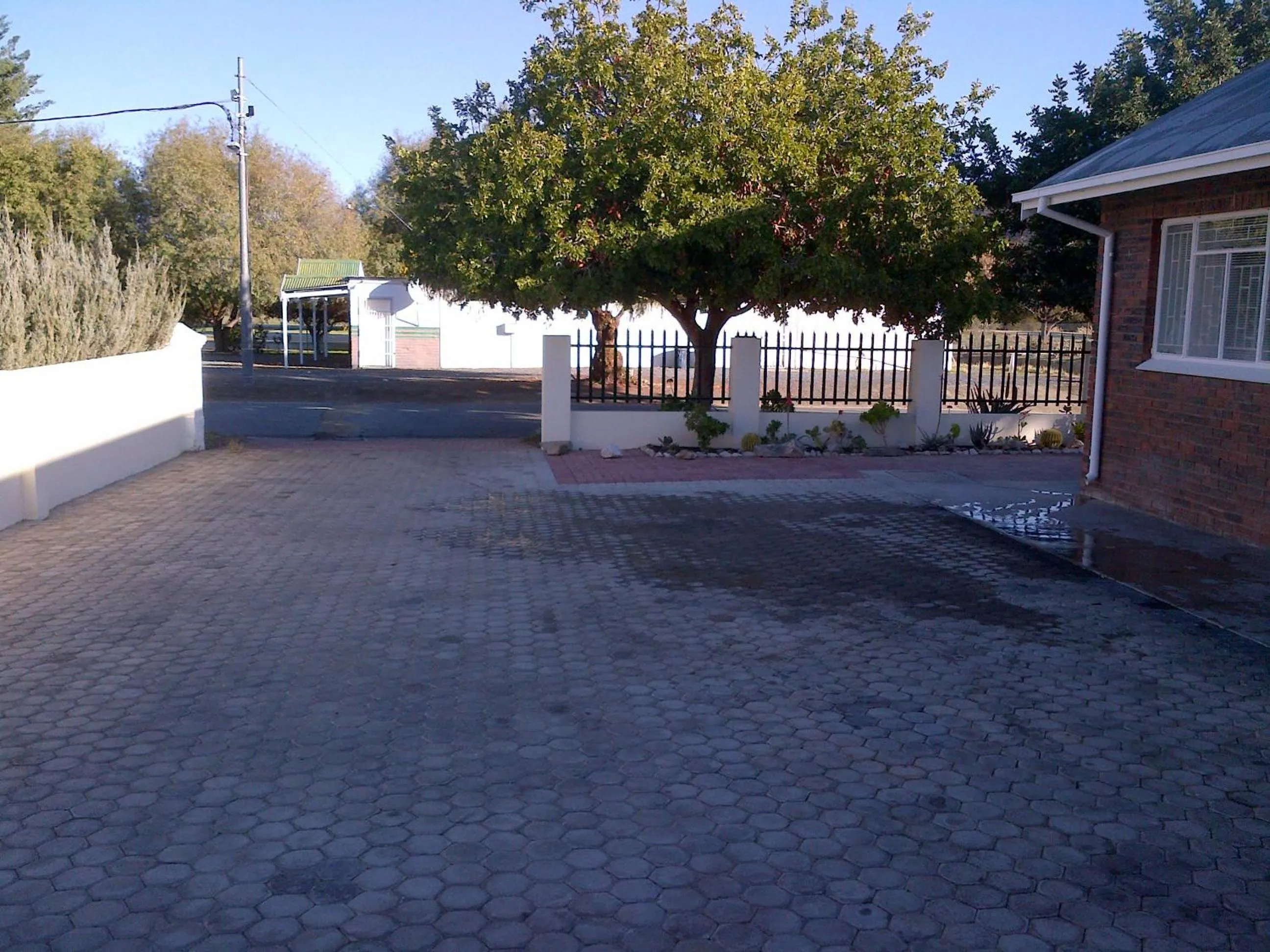 Property building in Laings Lodge