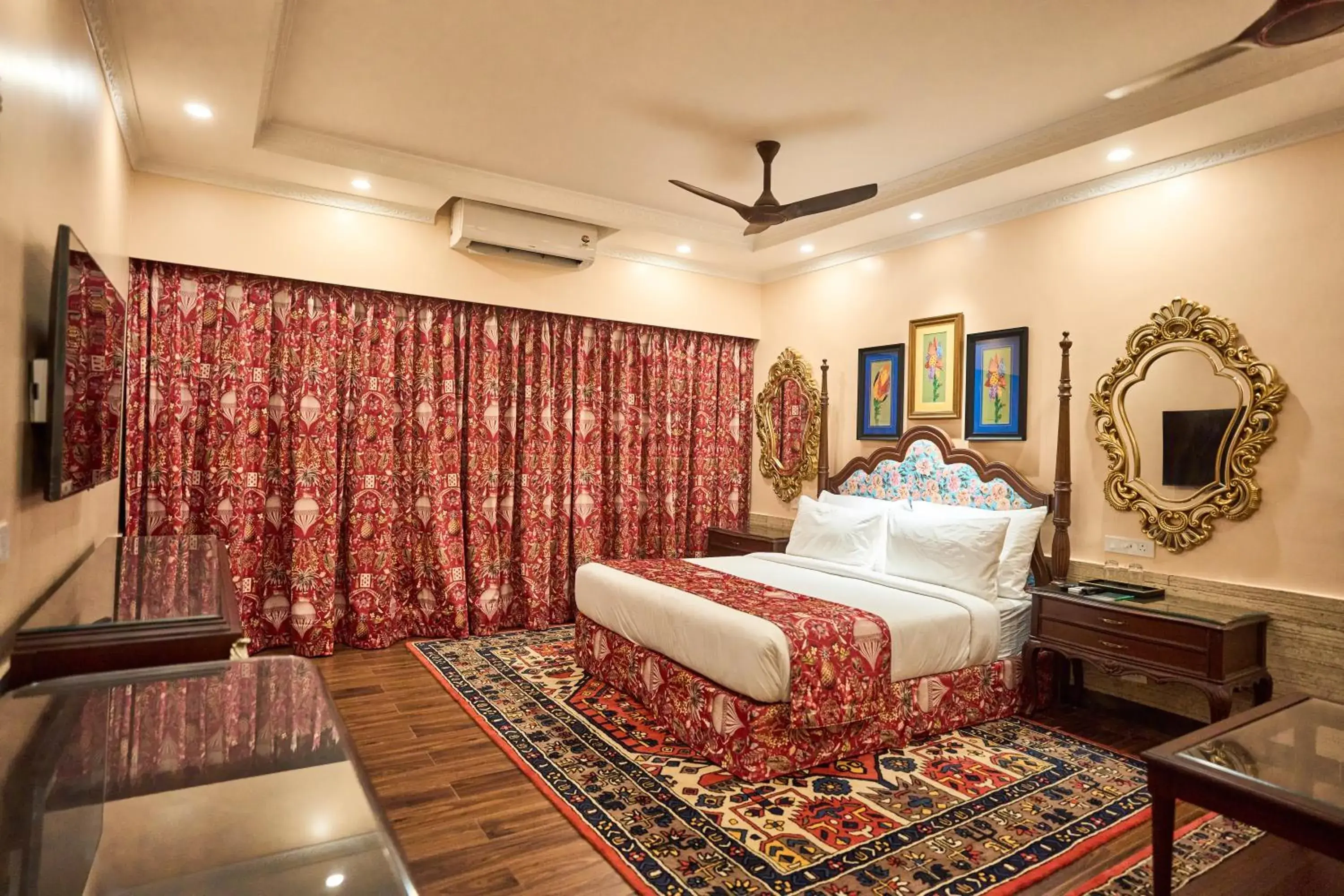 Bedroom in Mayfair Manor Alibag Bedroom in Mayfair Manor Alibag
