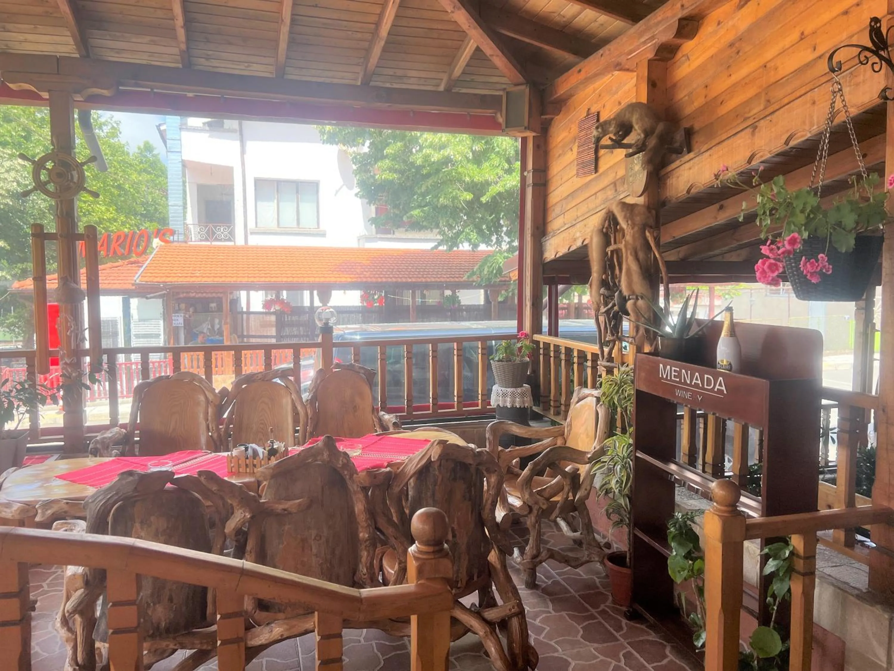 Restaurant/places to eat in Hotel Lazur