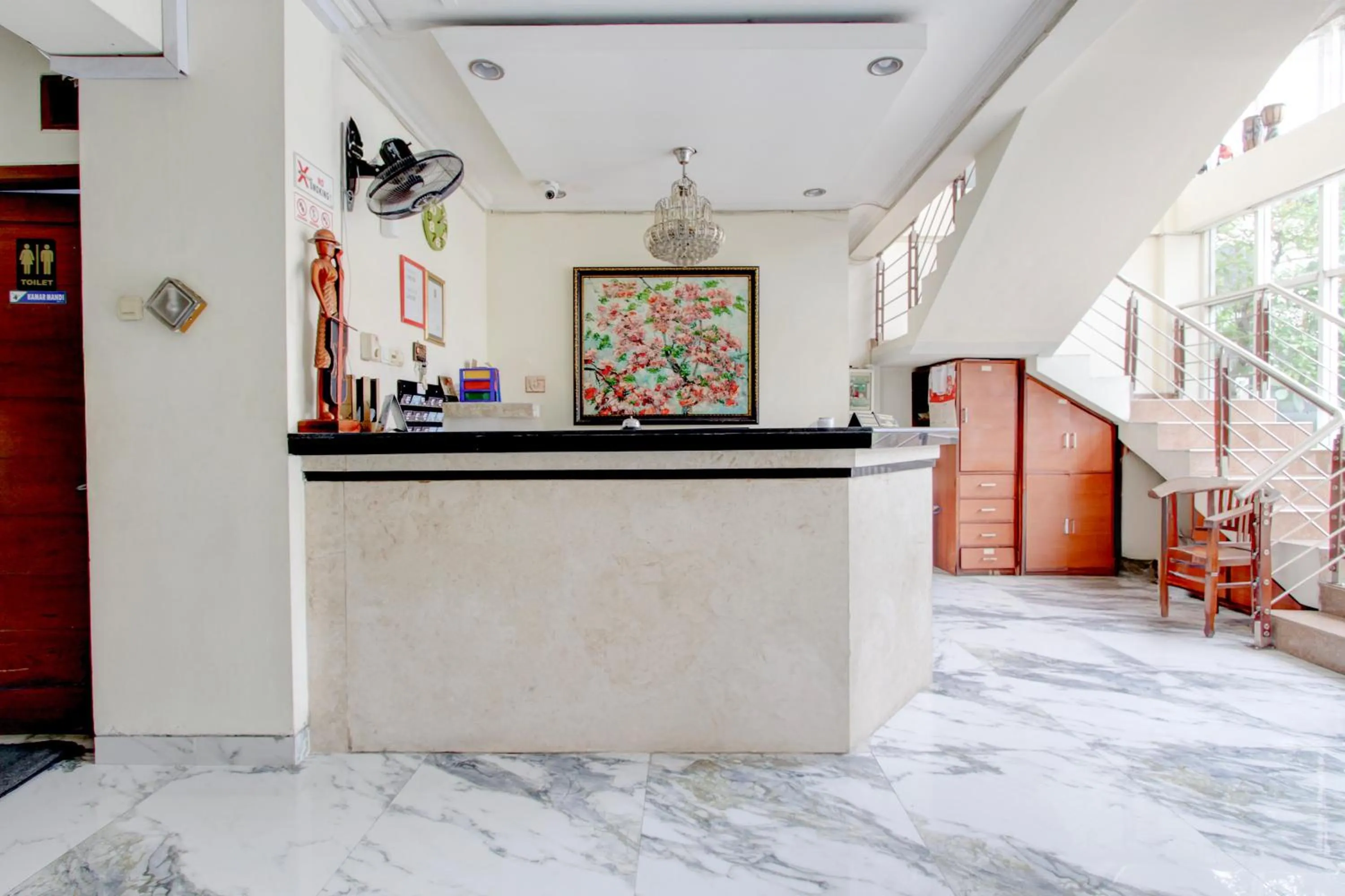 Lobby or reception in Collection O Jalan Malioboro Near Lempuyangan Station Formerly Hotel Vala