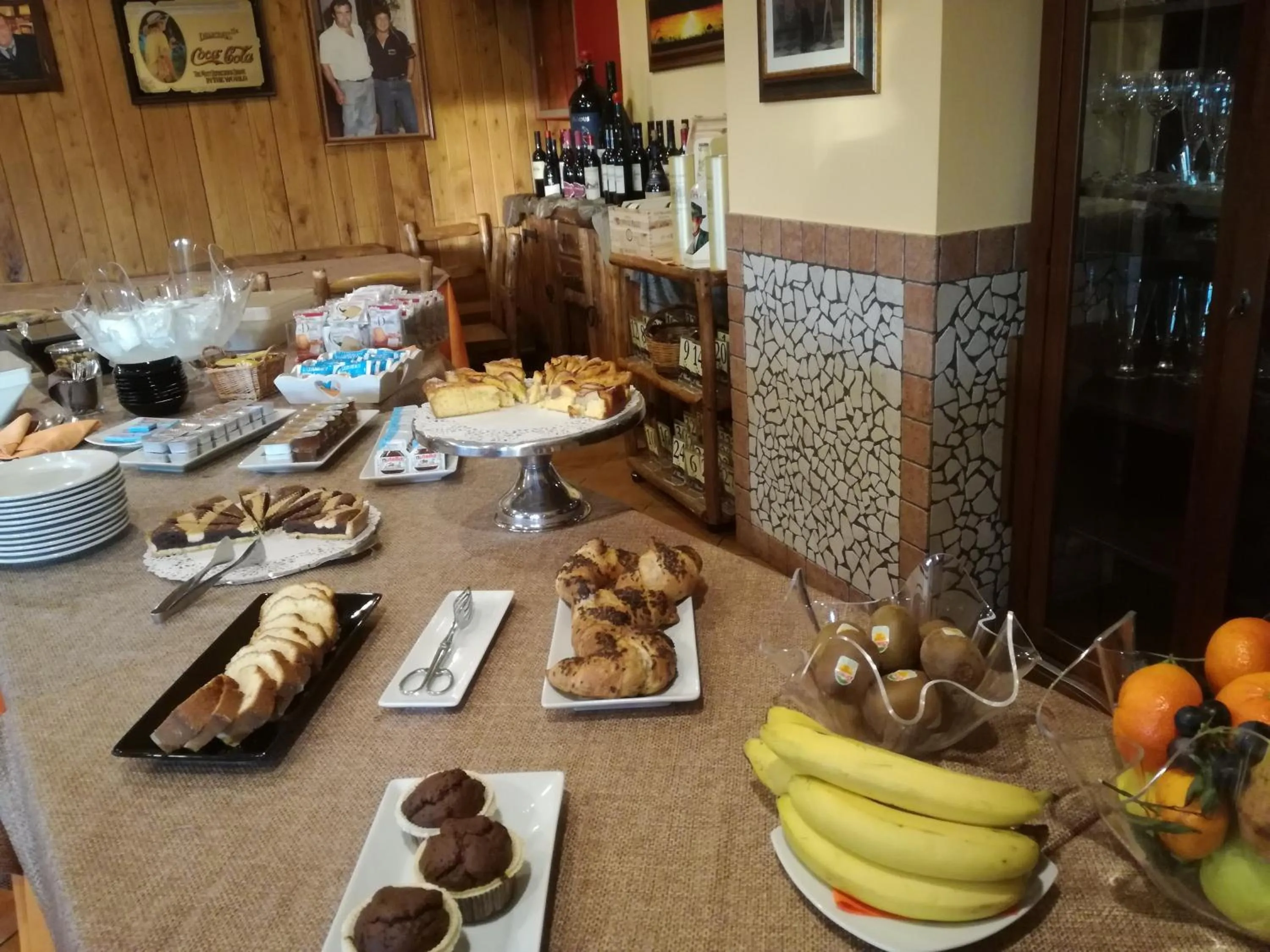 Breakfast in Albergo Ristorante Uliveto