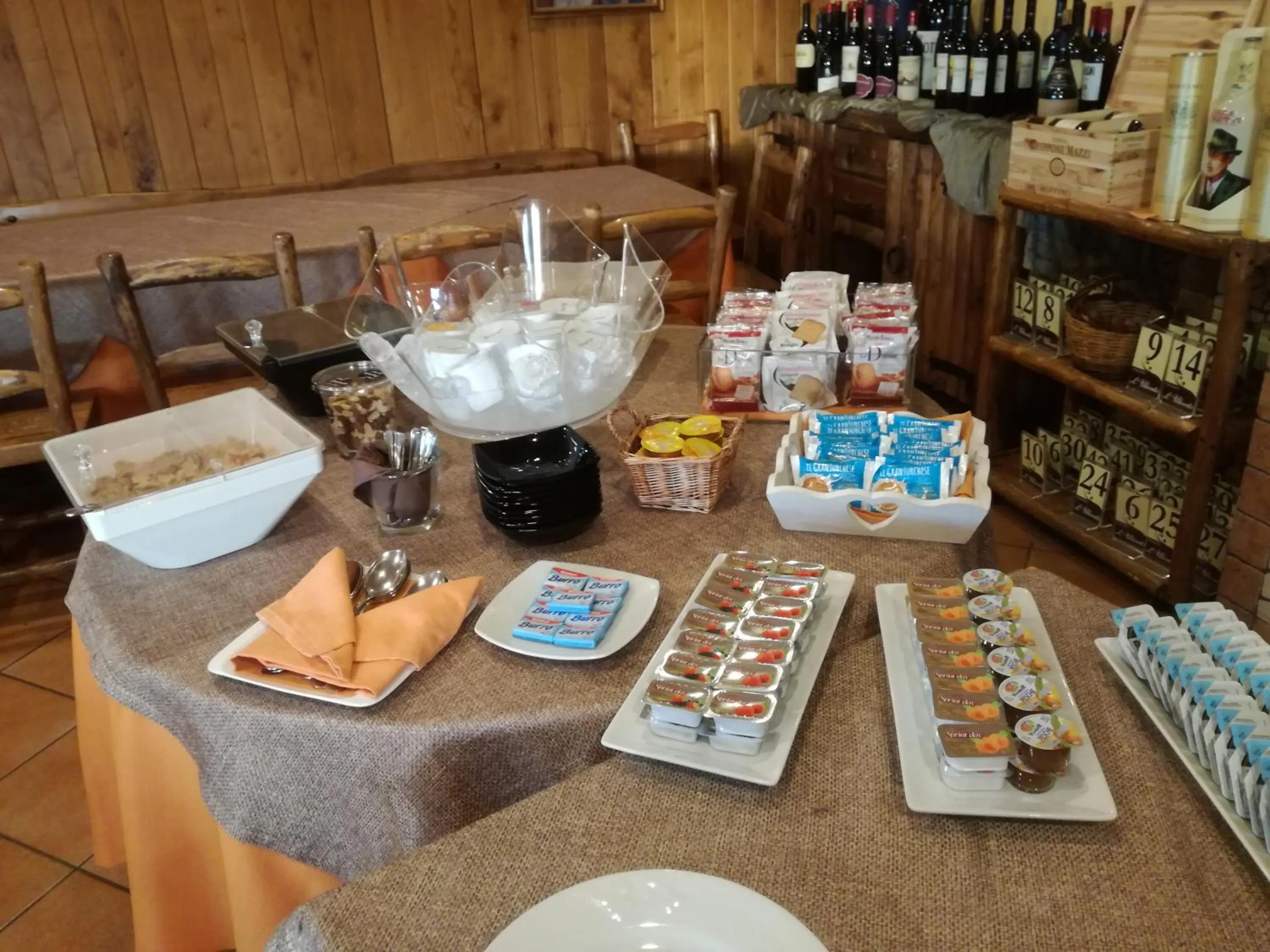 Breakfast in Albergo Ristorante Uliveto