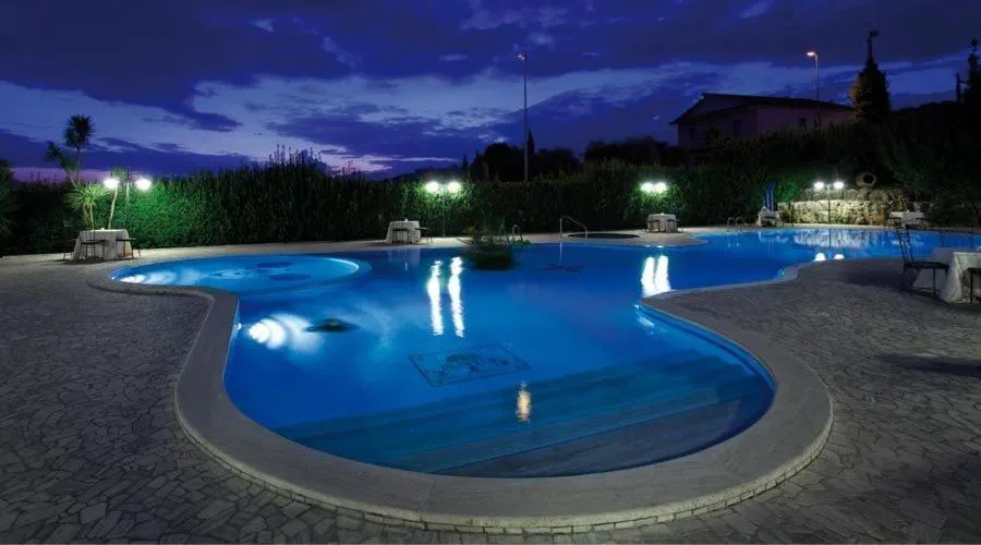 Night in Albergo Ristorante Uliveto