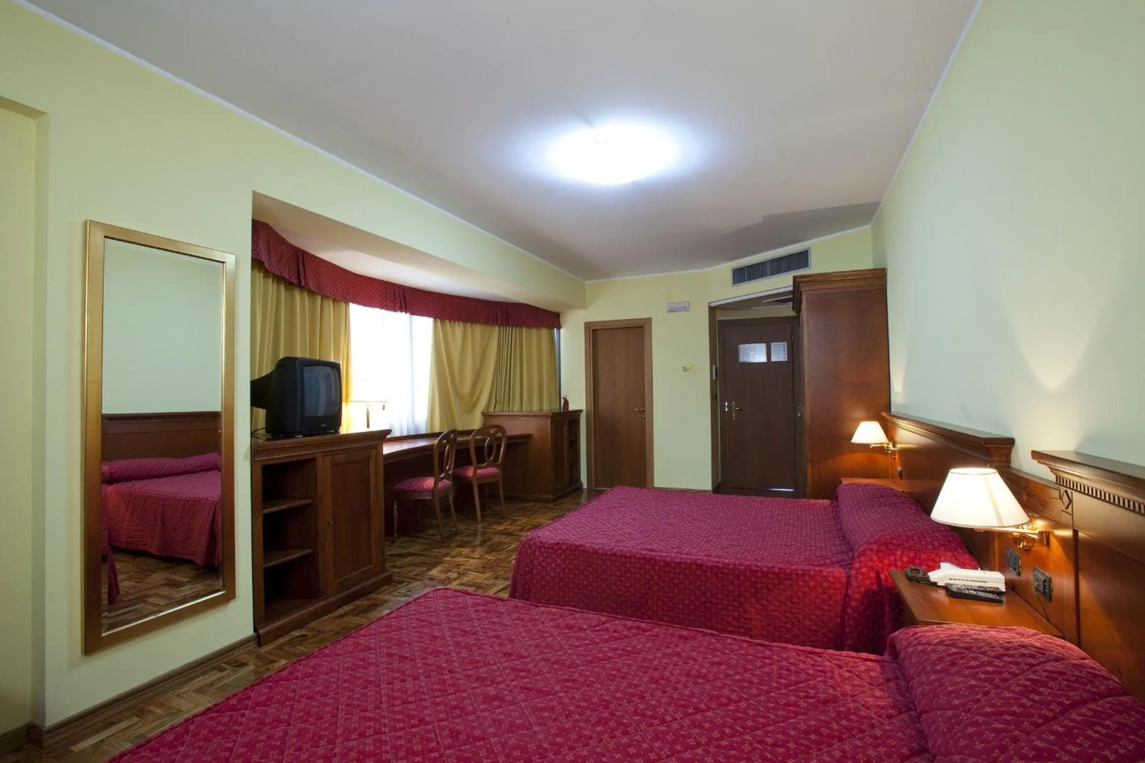 Photo of the whole room, Bed in Albergo Ristorante Uliveto