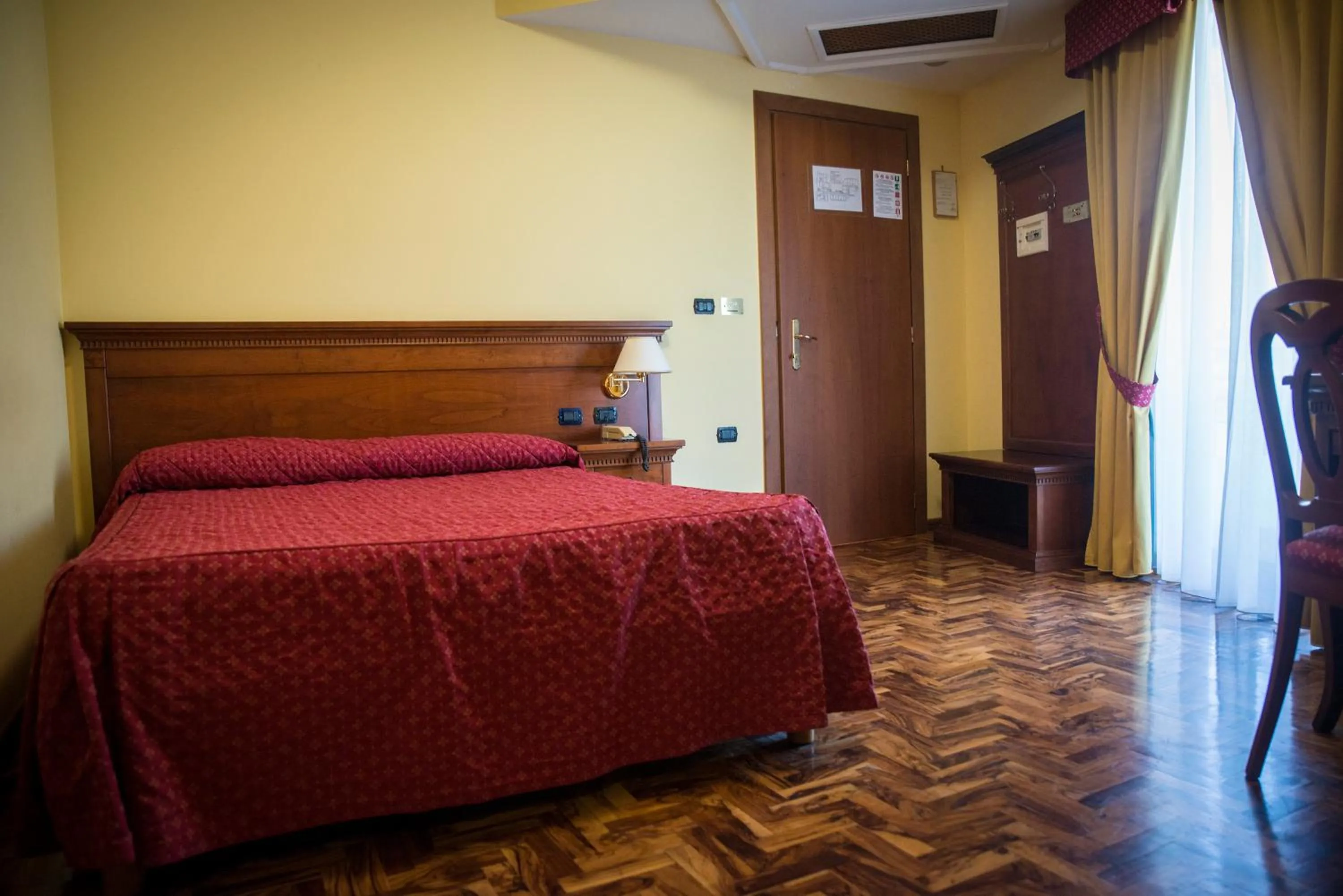 Bed in Albergo Ristorante Uliveto