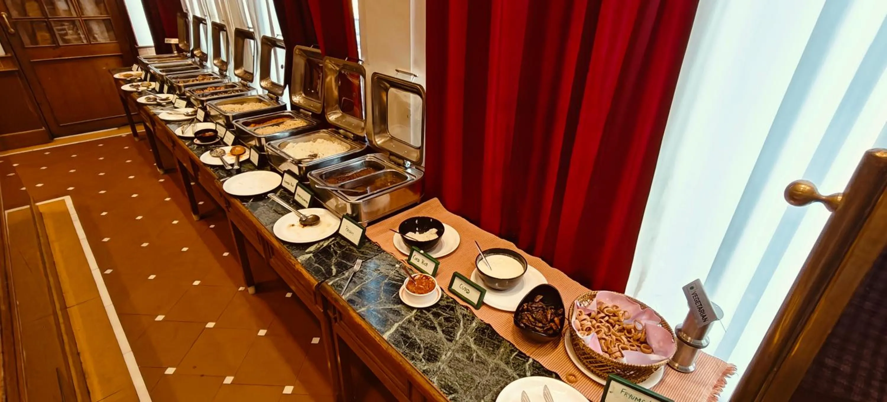 Restaurant/places to eat in Hotel Ger manus Madurai