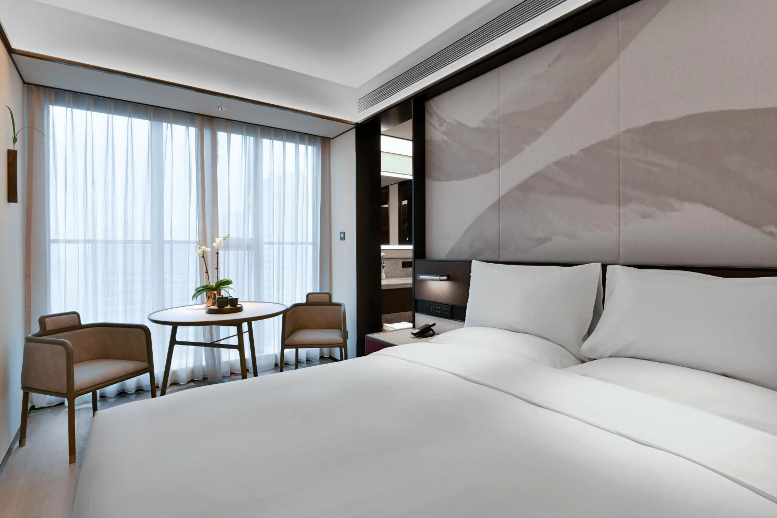 Bed in JOYA Chengdu Taikoo Li IFS