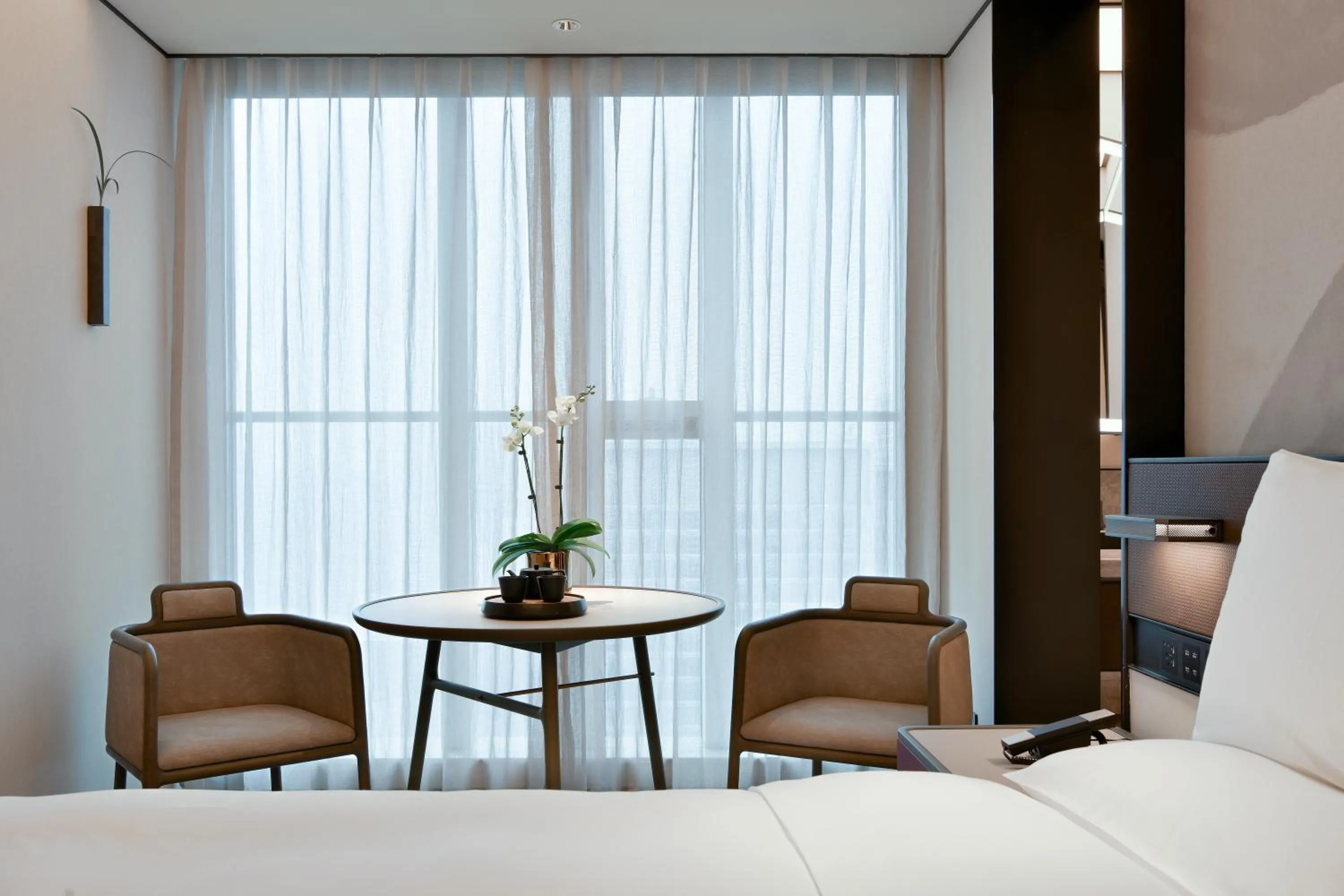 Photo of the whole room, Bed in JOYA Chengdu Taikoo Li IFS