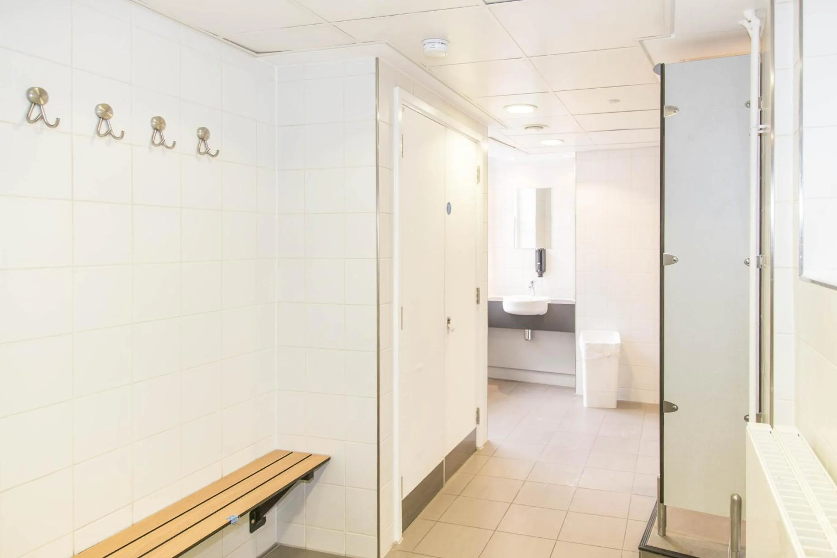 Bathroom in Goodenough College – University Residence