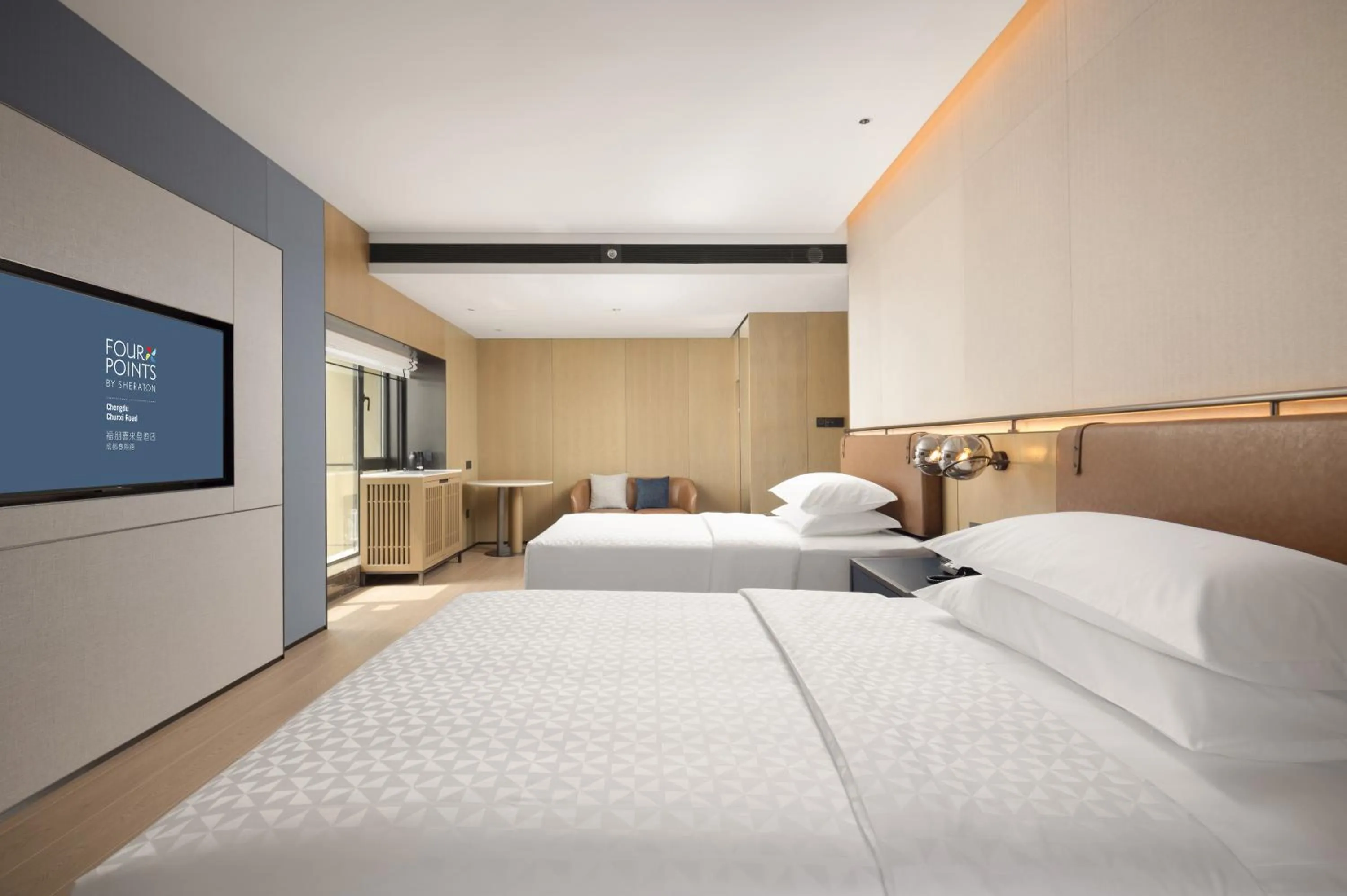 Photo of the whole room, Bed in Four Points by Sheraton Chengdu, Chunxi Road