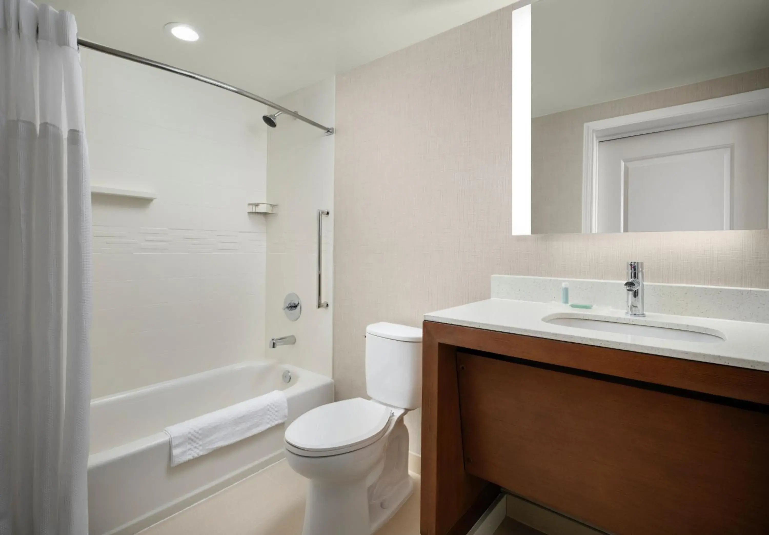 Standard King Studio Suite with Sofa Bed - Mobility/Hearing Accessible with Tub in Residence Inn by Marriott Ventura Beach Standard King Studio Suite with Sofa Bed - Mobility/Hearing Accessible with Tub in Residence Inn by Marriott Ventura Beach