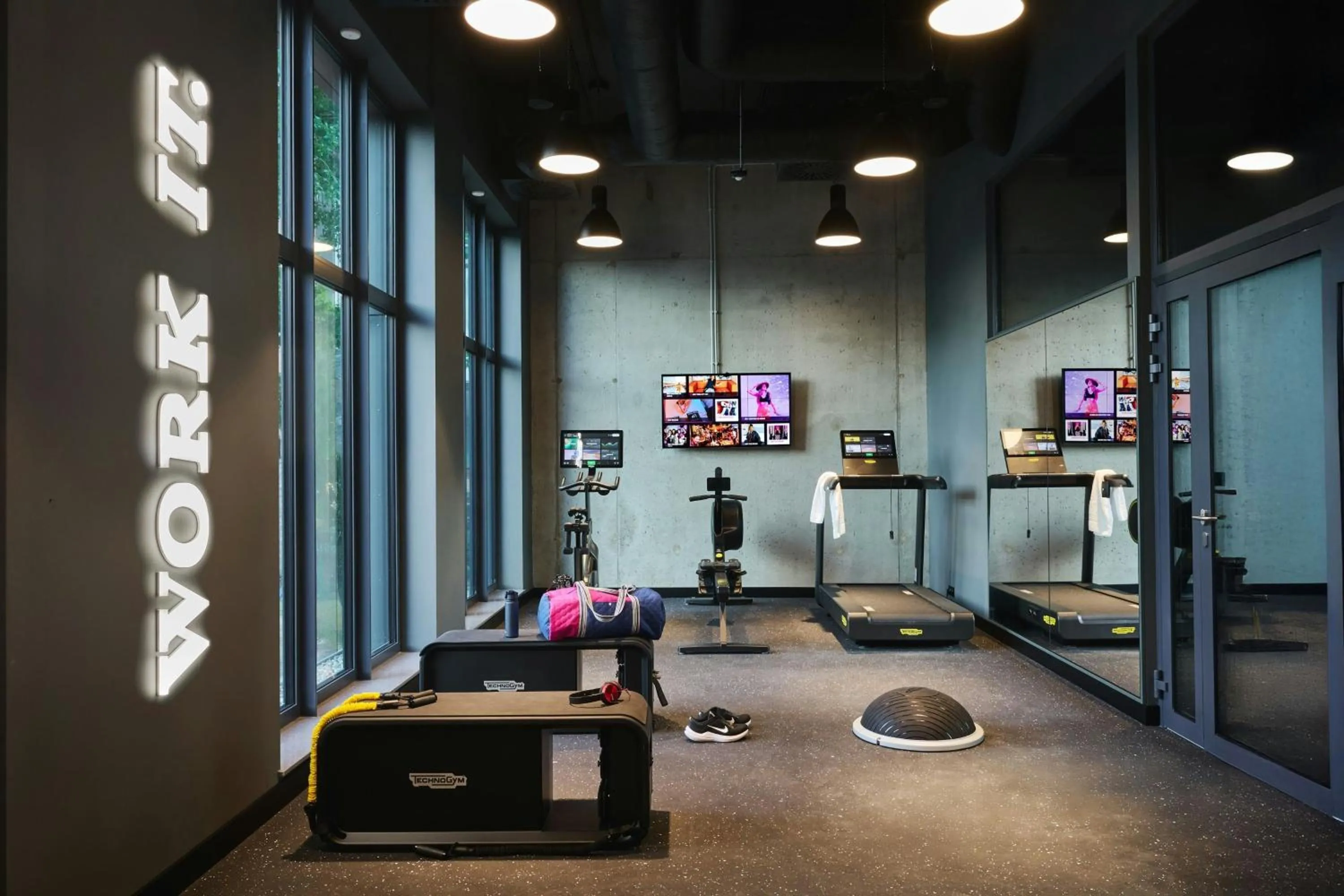 Fitness centre/facilities in Moxy Warsaw City