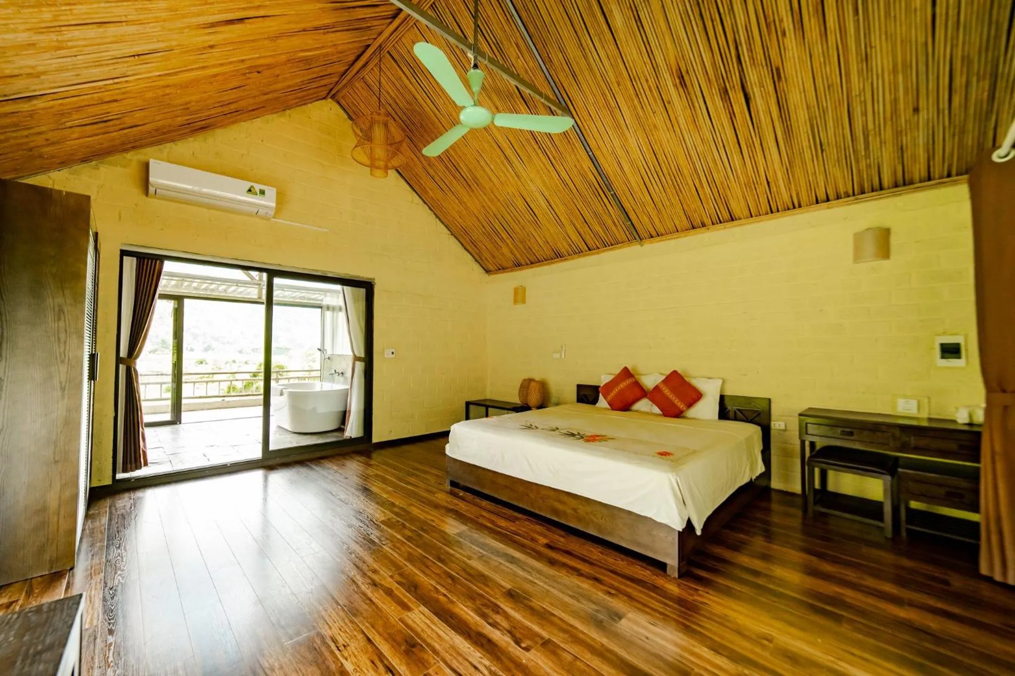 Bed in Mai Chau Villas