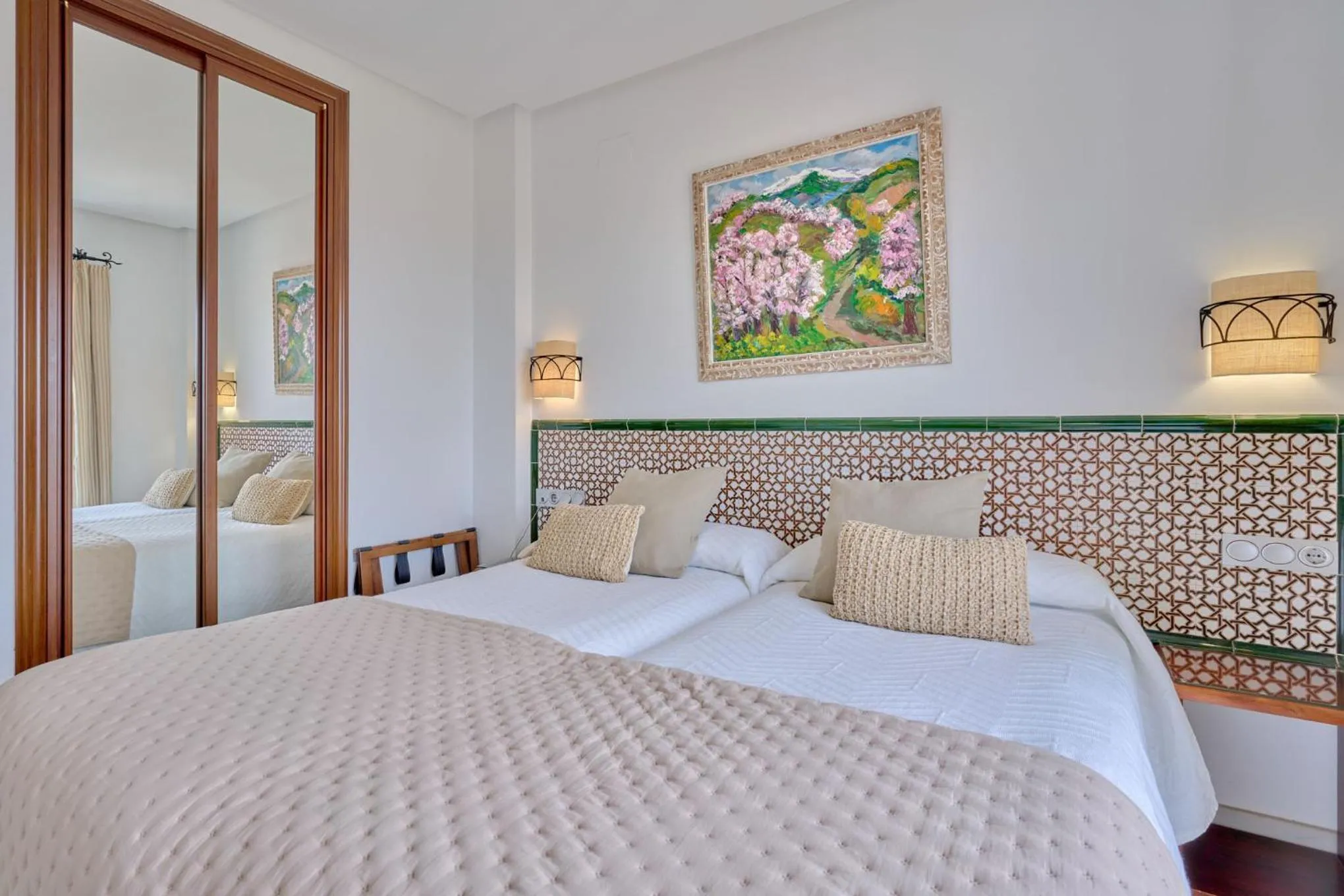 Bedroom, Bed in Hotel Mirador Arabeluj