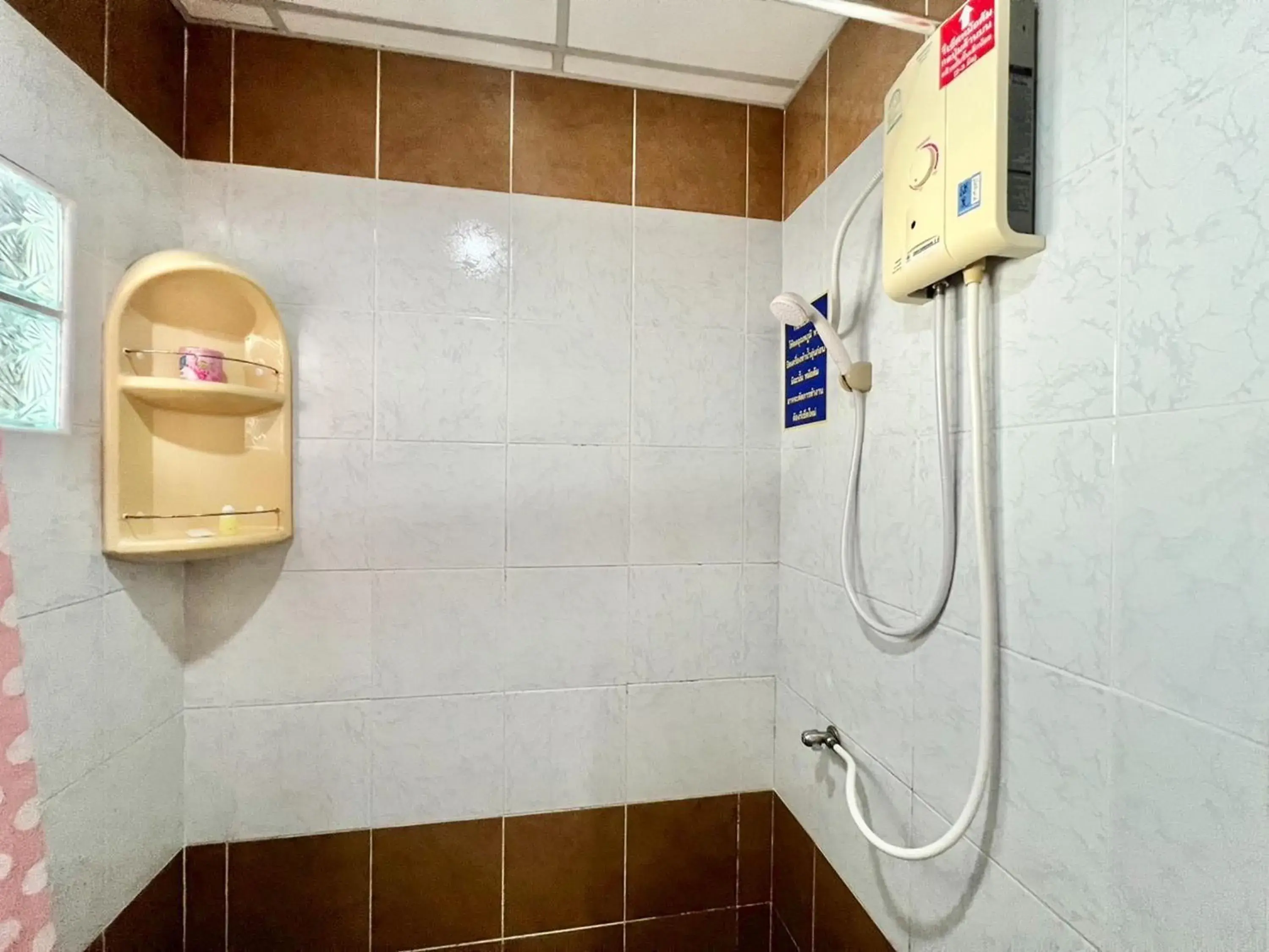 Bathroom in Ban Ton Resort Bathroom in Ban Ton Resort