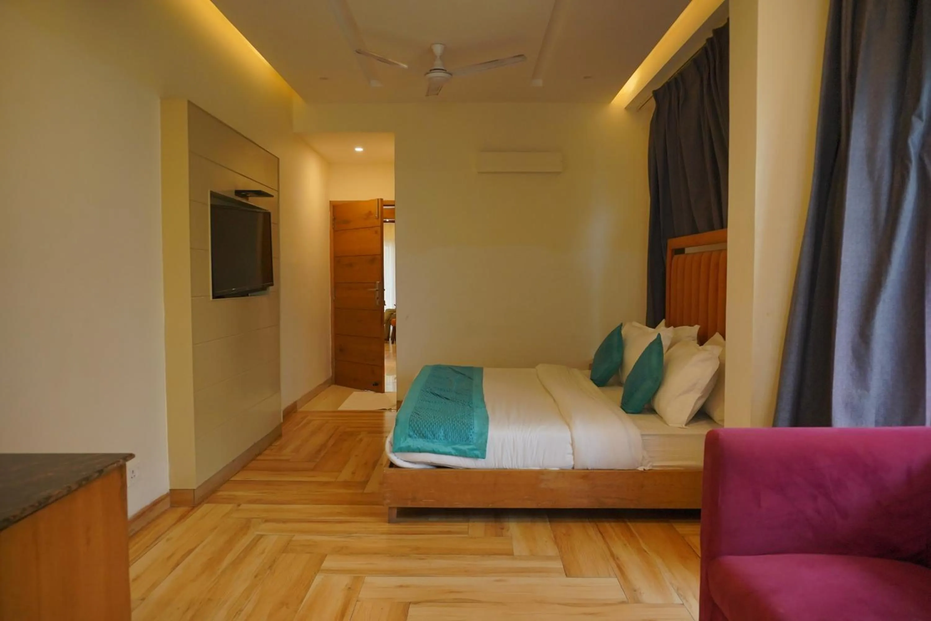 Bed in Luxury Inn by Stotrak Hotels