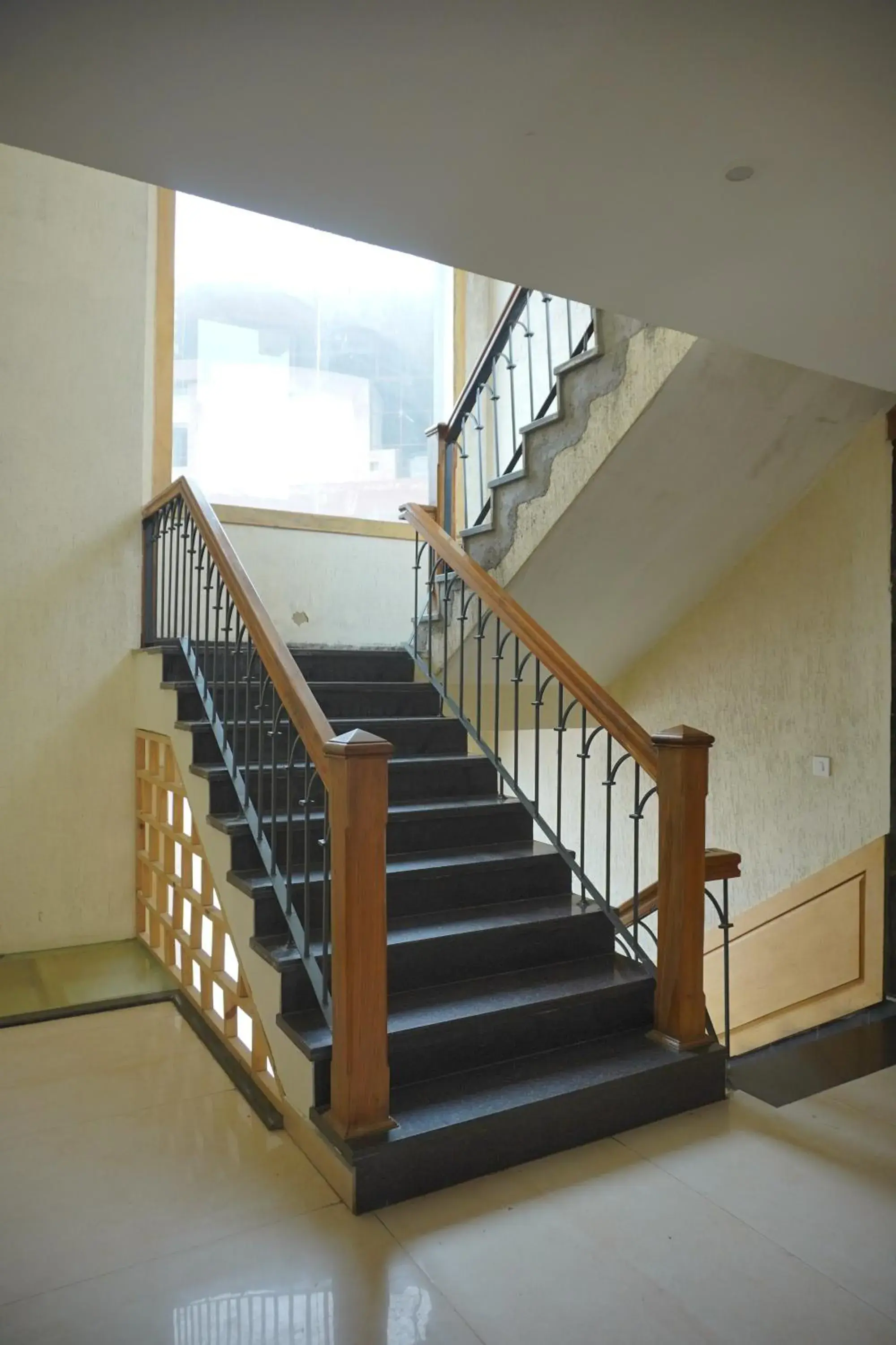 Property building in Luxury Inn by Stotrak Hotels Property building in Luxury Inn by Stotrak Hotels