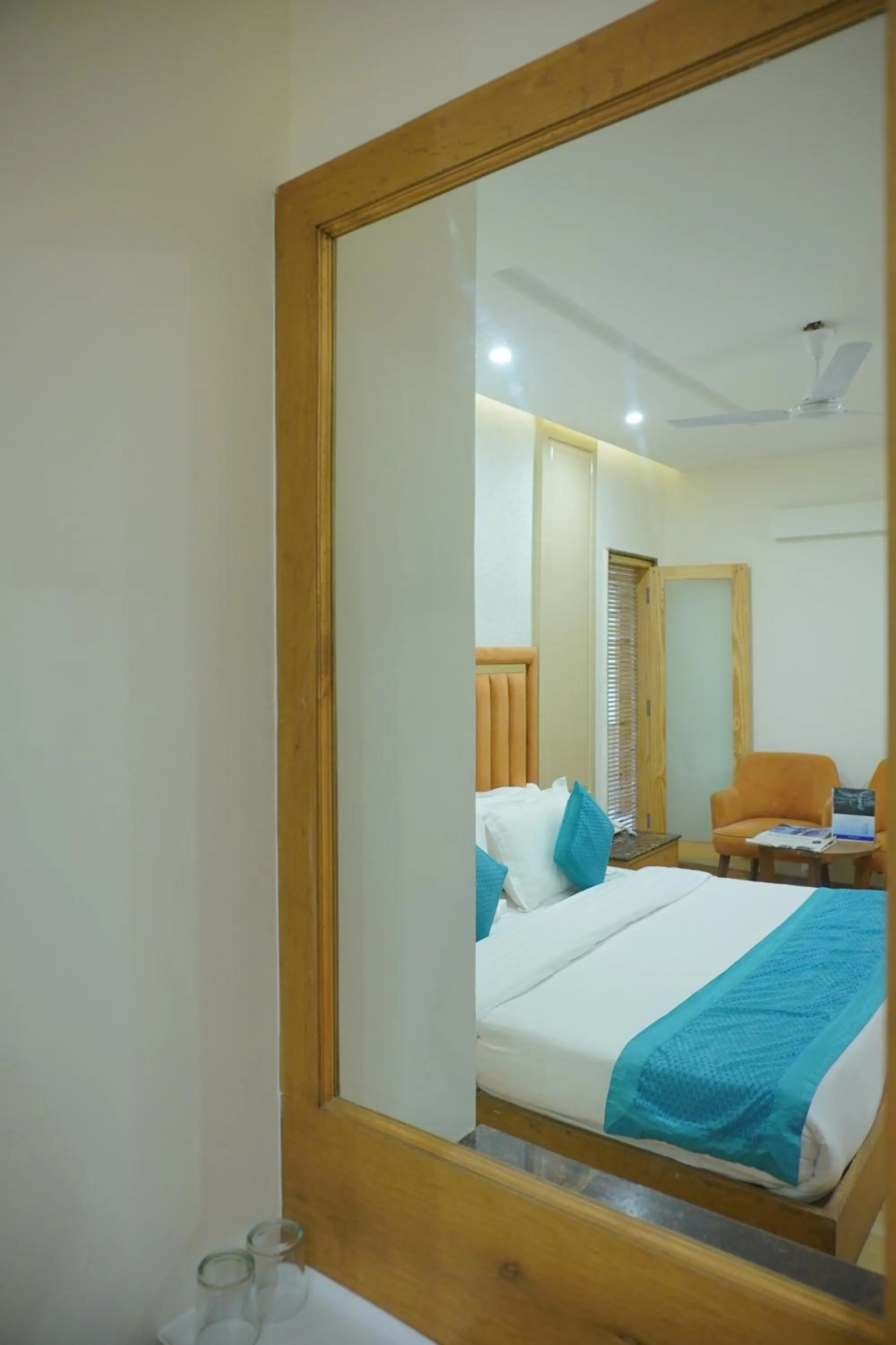 Bedroom, Bed in Luxury Inn by Stotrak Hotels