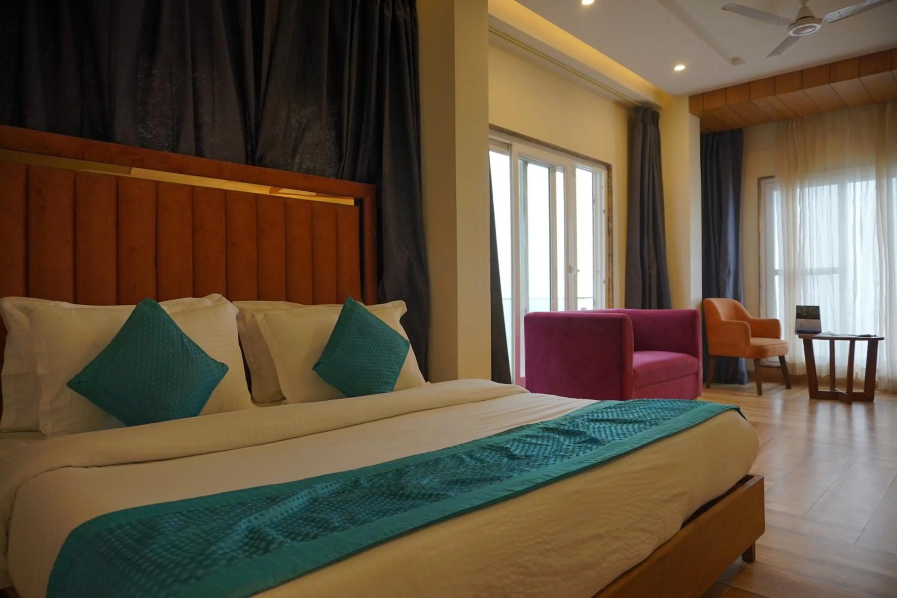 Bedroom, Bed in Luxury Inn by Stotrak Hotels
