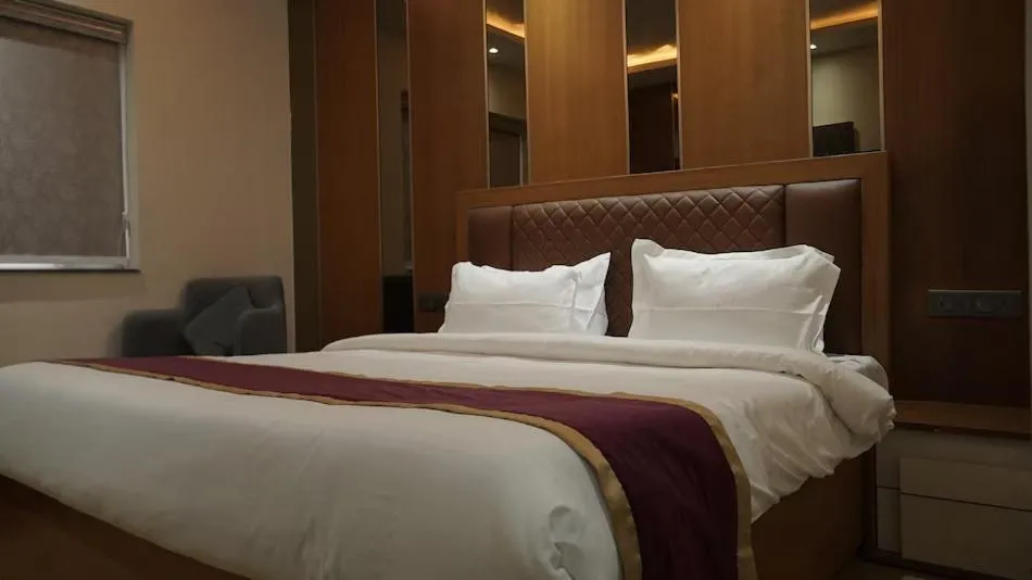 Bed in Hotel Elara
