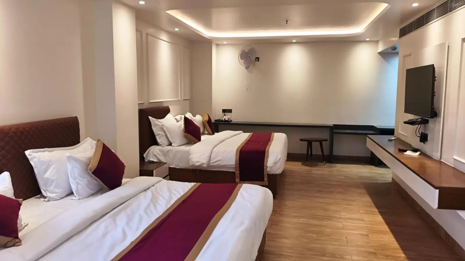Bed in Hotel Elara