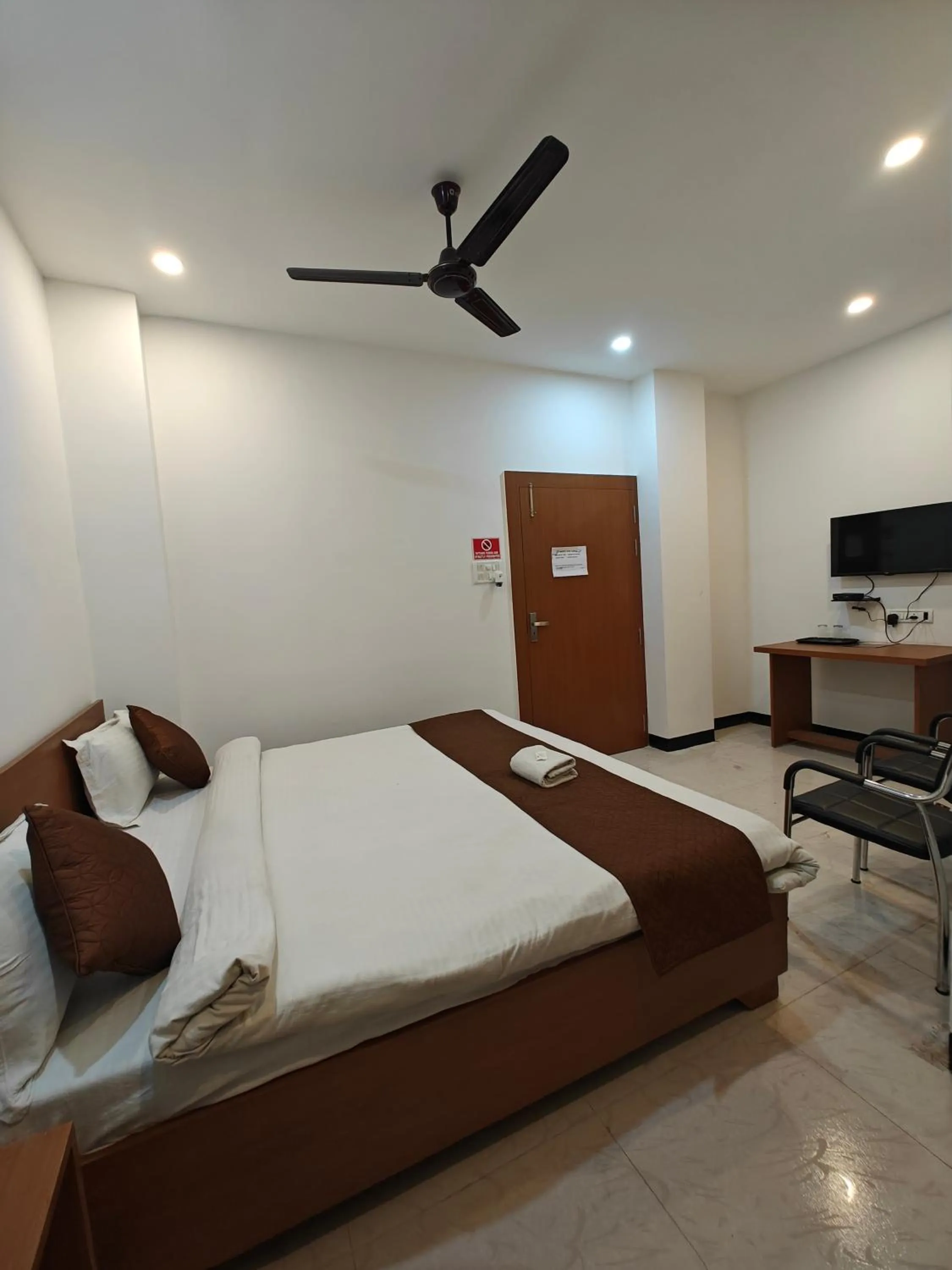 Hotel New Ganga Near Nemcare and GMCH