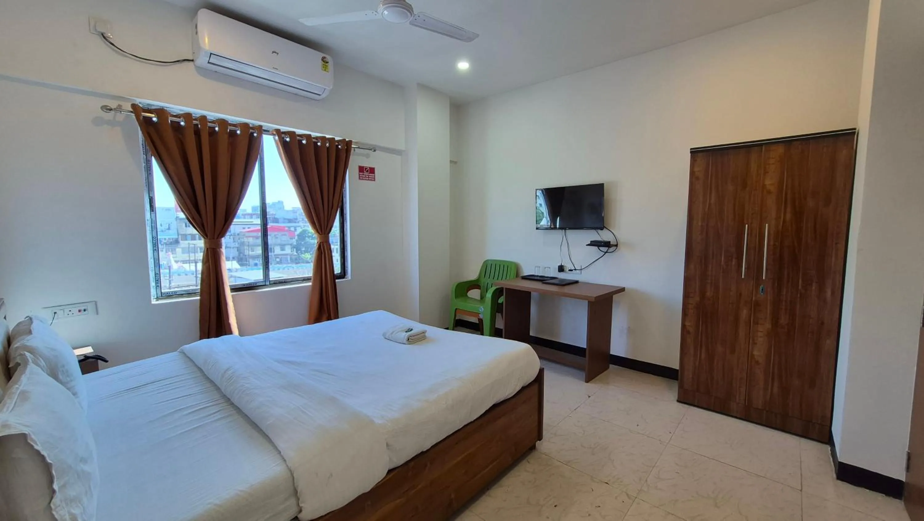 Hotel New Ganga Near Nemcare and GMCH
