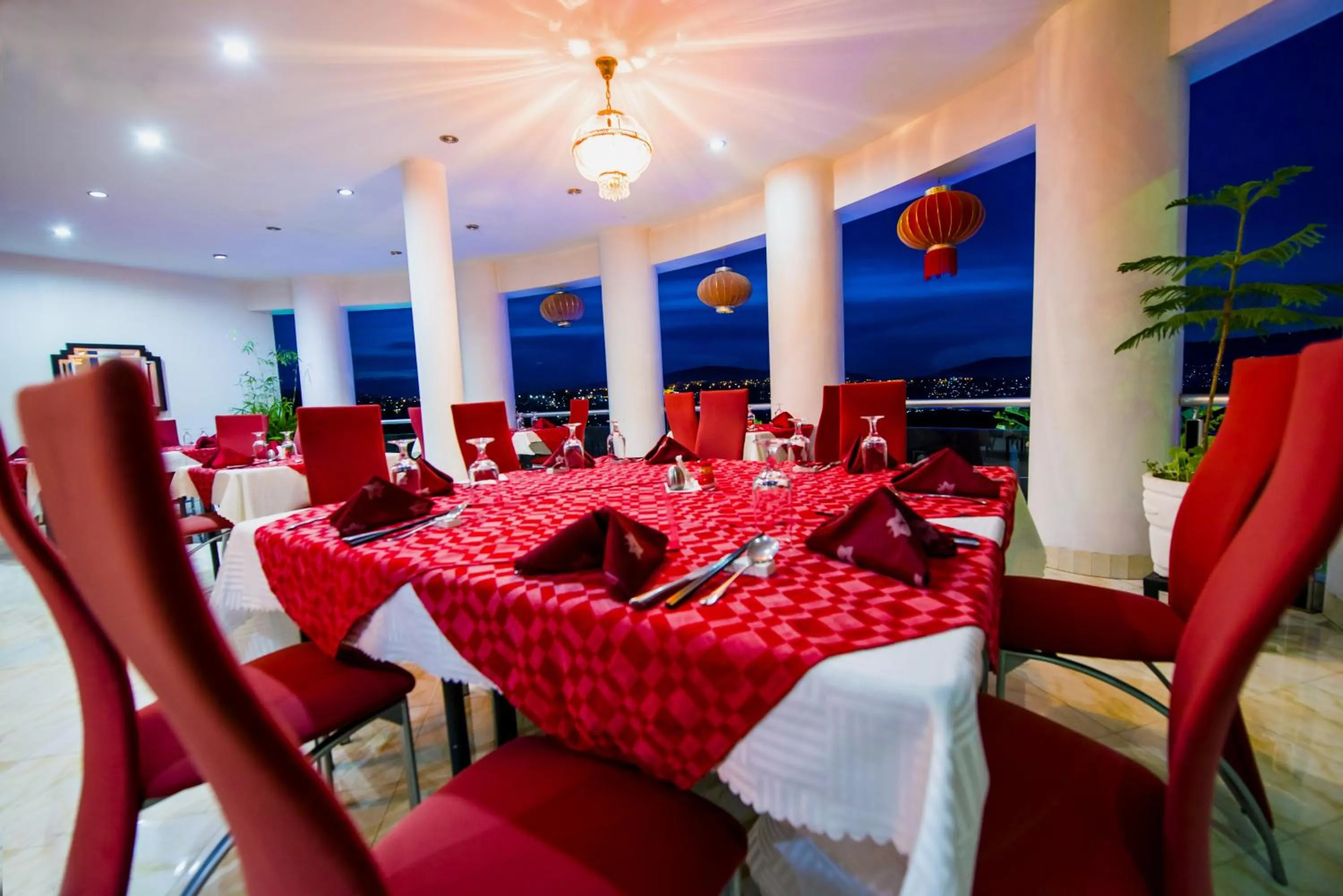 Neighbourhood in The Manor Hotel