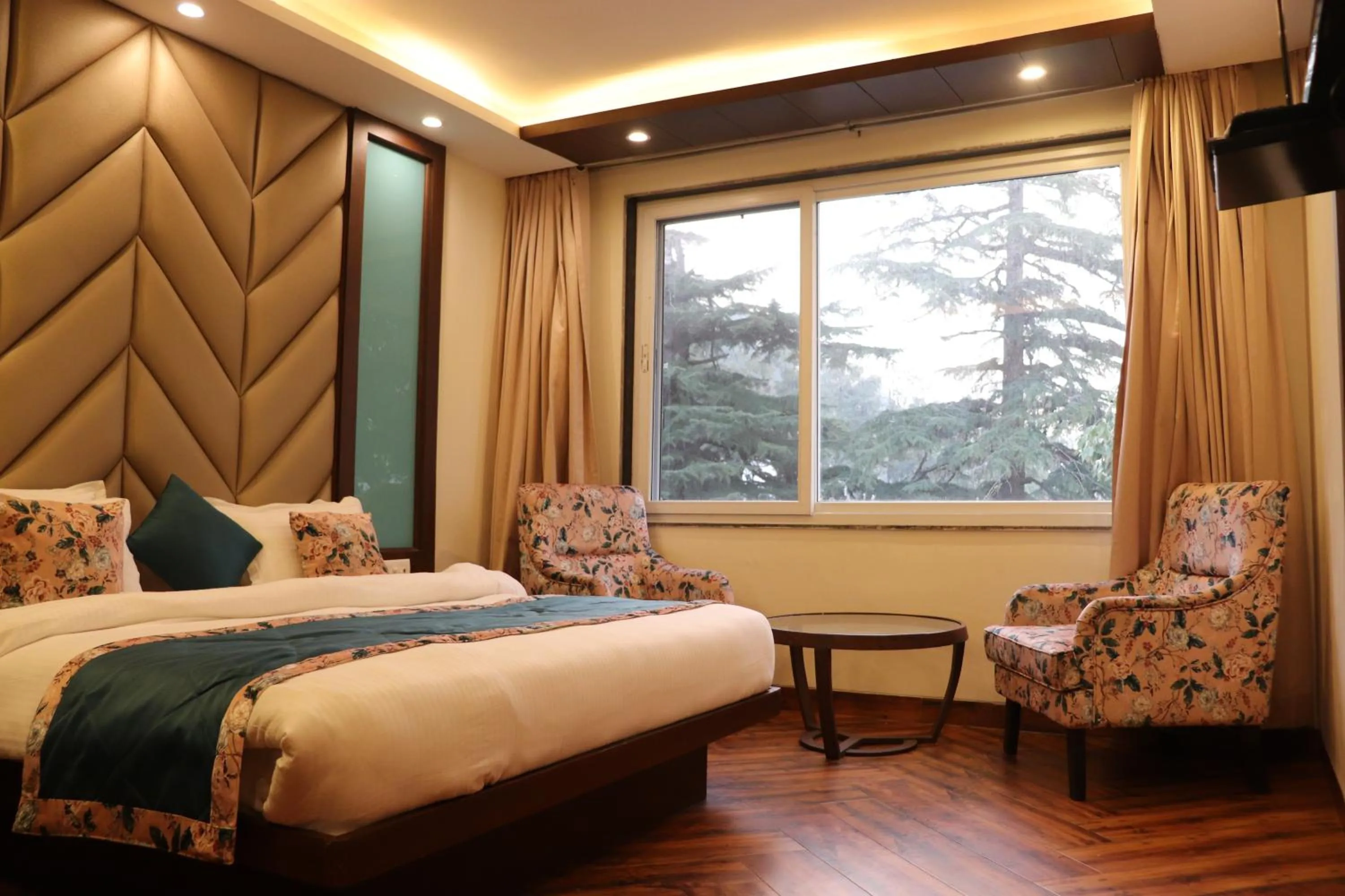 Bed in The Kenilworth Mussoorie by Stotrak On Mall Road with On-site Parking
