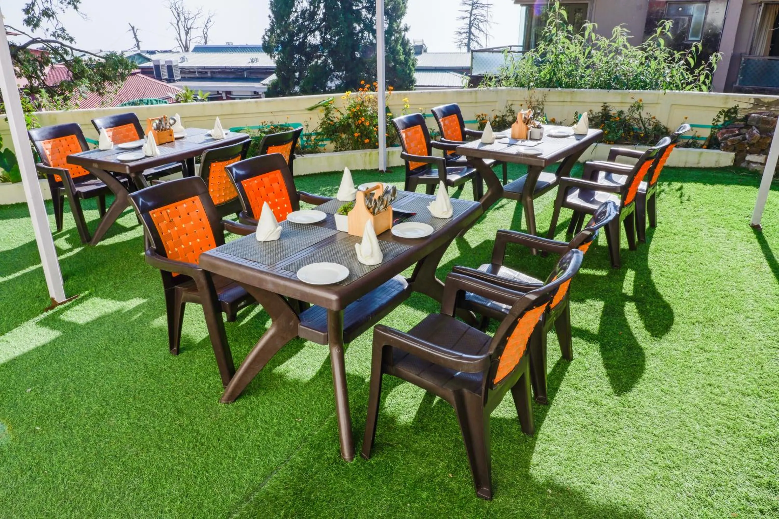 Restaurant/places to eat in The Kenilworth Mussoorie by Stotrak On Mall Road with On-site Parking