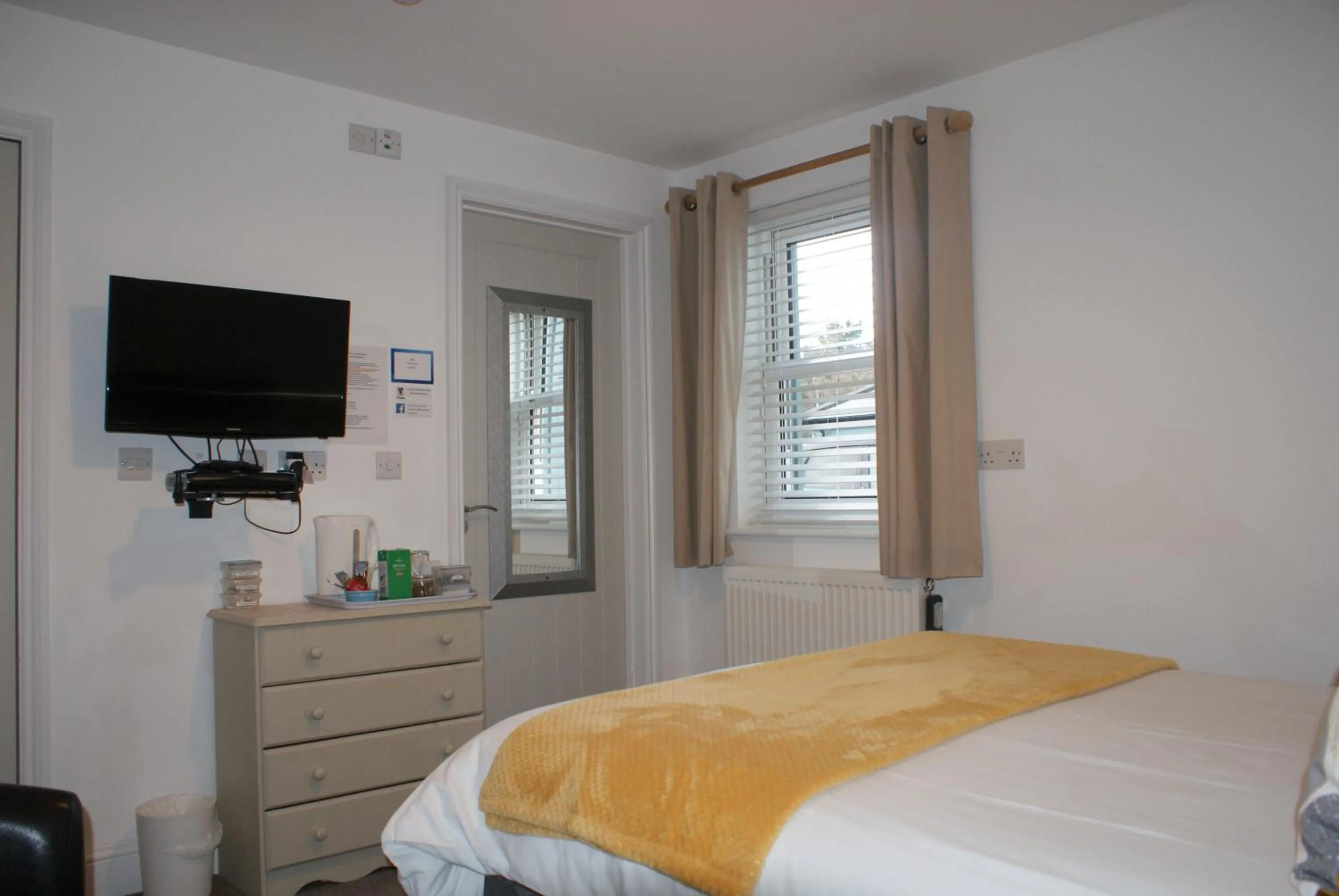 Double Room - single occupancy - Ground Floor in Tirah Guest House