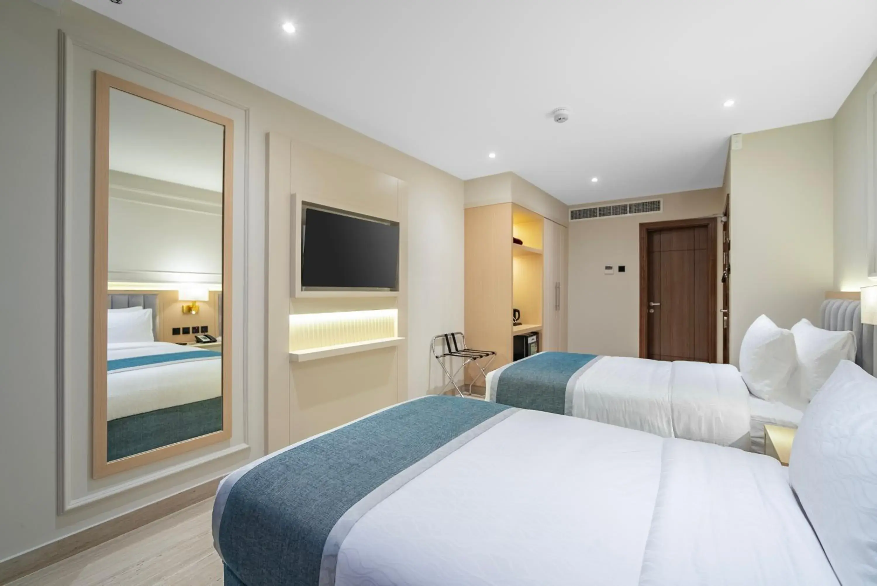 Executive Standard Twin in Grand Ambassador Hotel Executive Standard Twin in Grand Ambassador Hotel