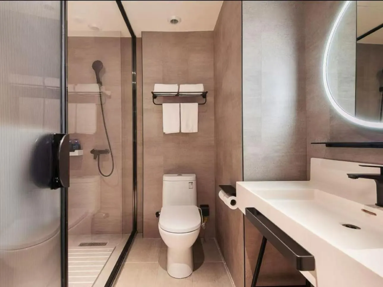 Property building in Hanting Hotel Shanghai Babaiban Pudian Road Subway Station