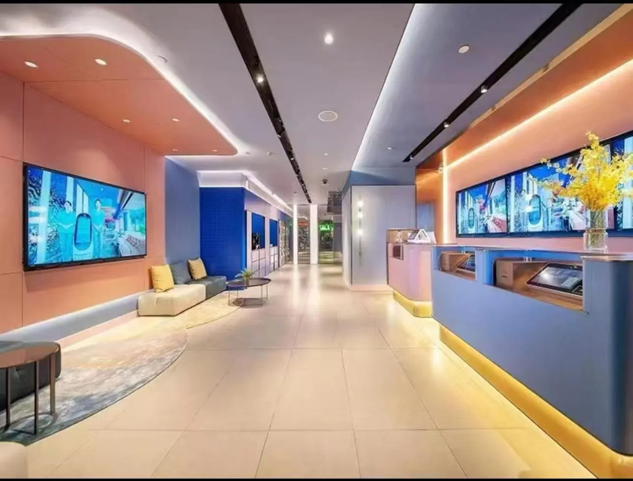 Lobby or reception in Hanting Hotel Shanghai Babaiban Pudian Road Subway Station
